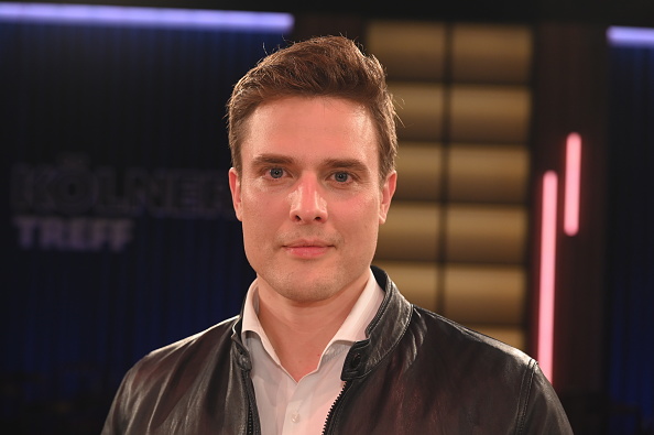 Constantin Schreiber zu Gast in der WDR-Talkshow 'Kölner Treff', Köln, 14. April 2023. | Quelle: Getty Images