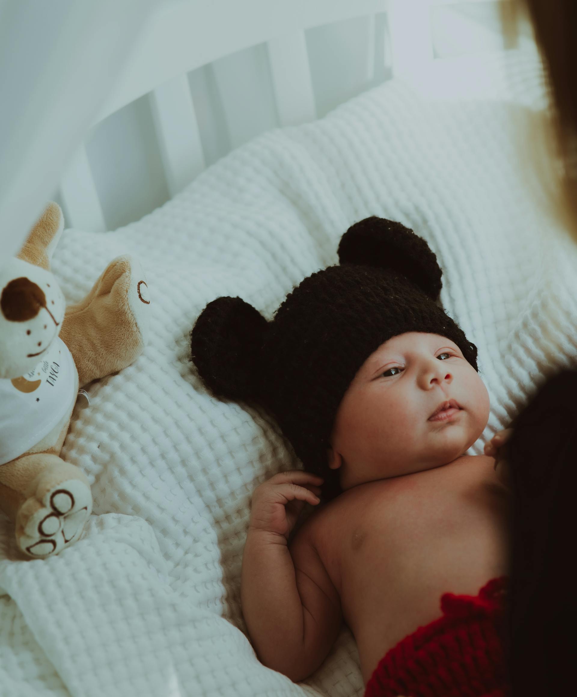 Ein Baby im Bett | Quelle: Pexels