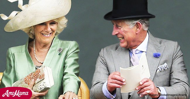 Der einfache Grund warum Prinz Charles immer einen Ring an seinem kleinen Finger trägt 