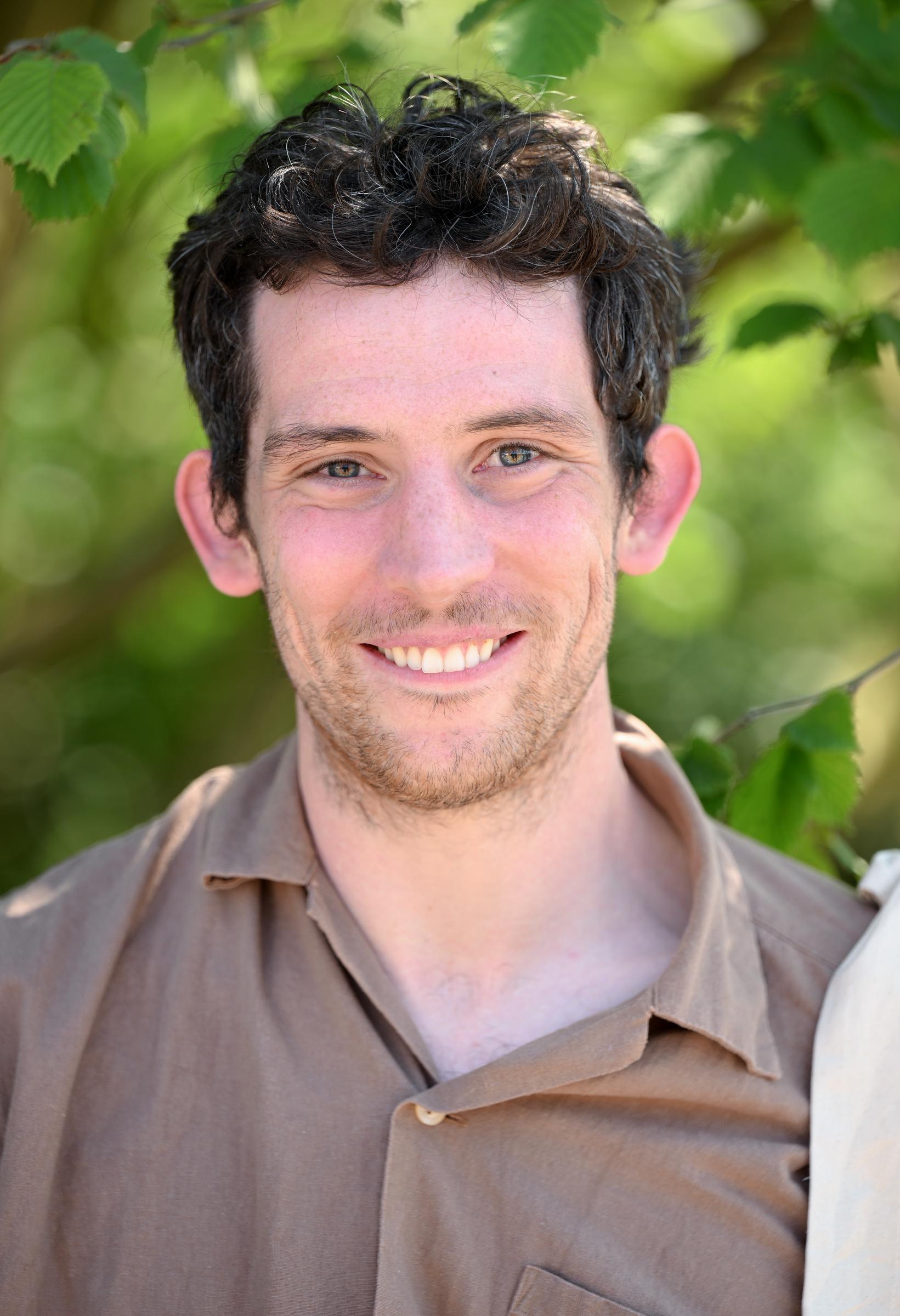 Josh O'Connor besucht die RHS Chelsea Flower Show am 20. Mai 2024 in London, England. | Quelle: Getty Images