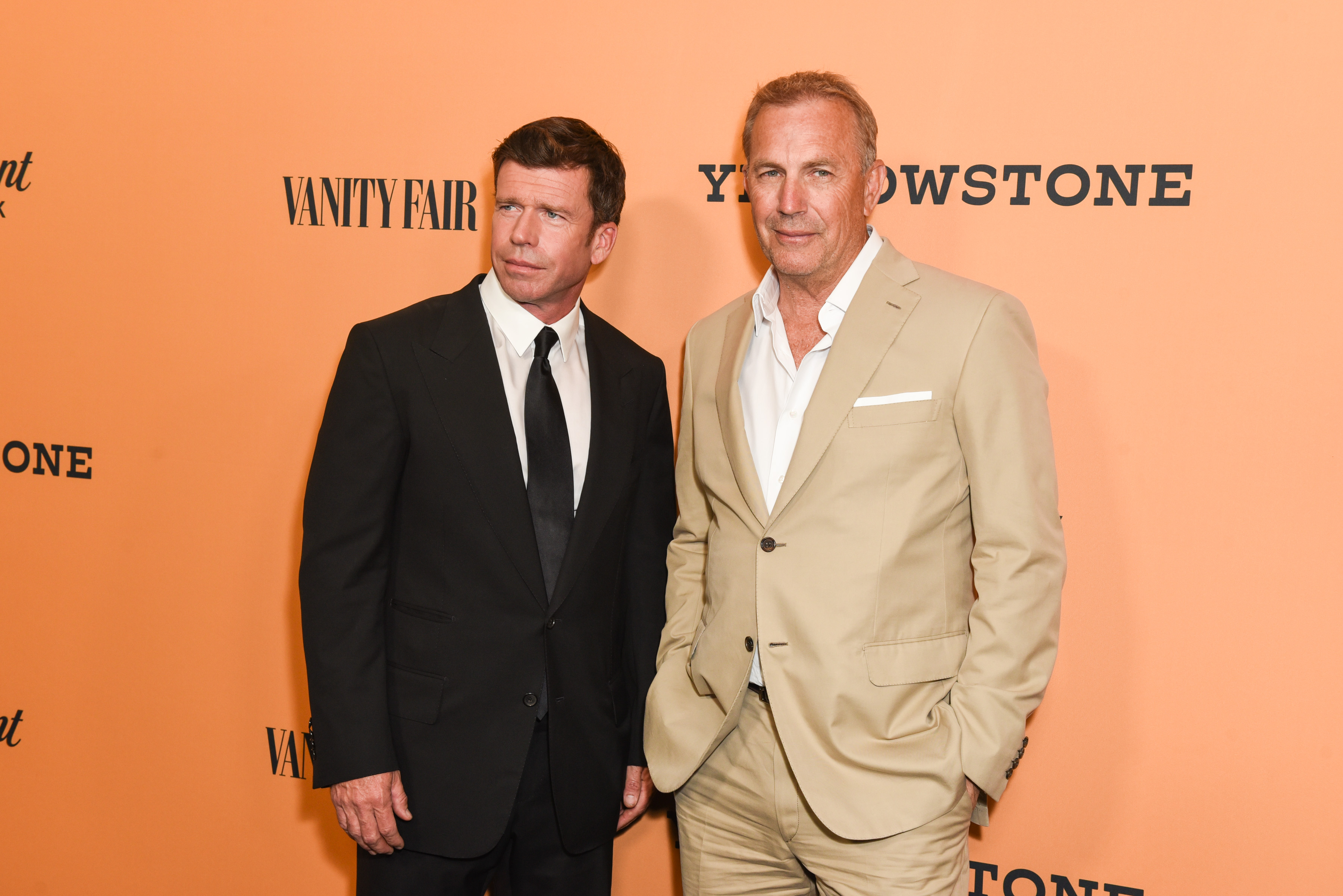 Taylor Sheridan und Kevin Costner bei der Premiere von "Yellowstone" in Hollywood, Kalifornien am 11. Juni 2018 | Quelle: Getty Images