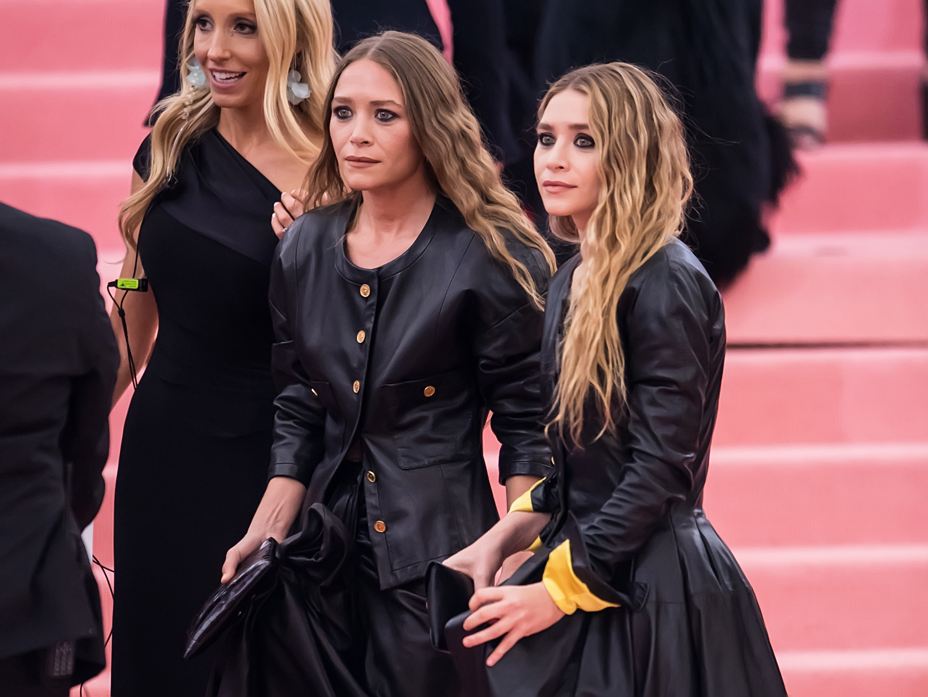 Mary-Kate und Ashley Olsen bei den CFDA Fashion Awards am 3. Juni 2019 in New York City | Quelle: Getty Images