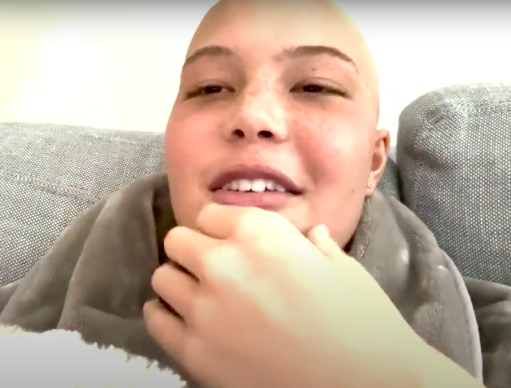 Isabella spricht über ihre Kiefer- und Mundschmerzen, während sie zu Hause ist, gepostet am 22. Februar 2024 | Quelle: YouTube/Good Morning America