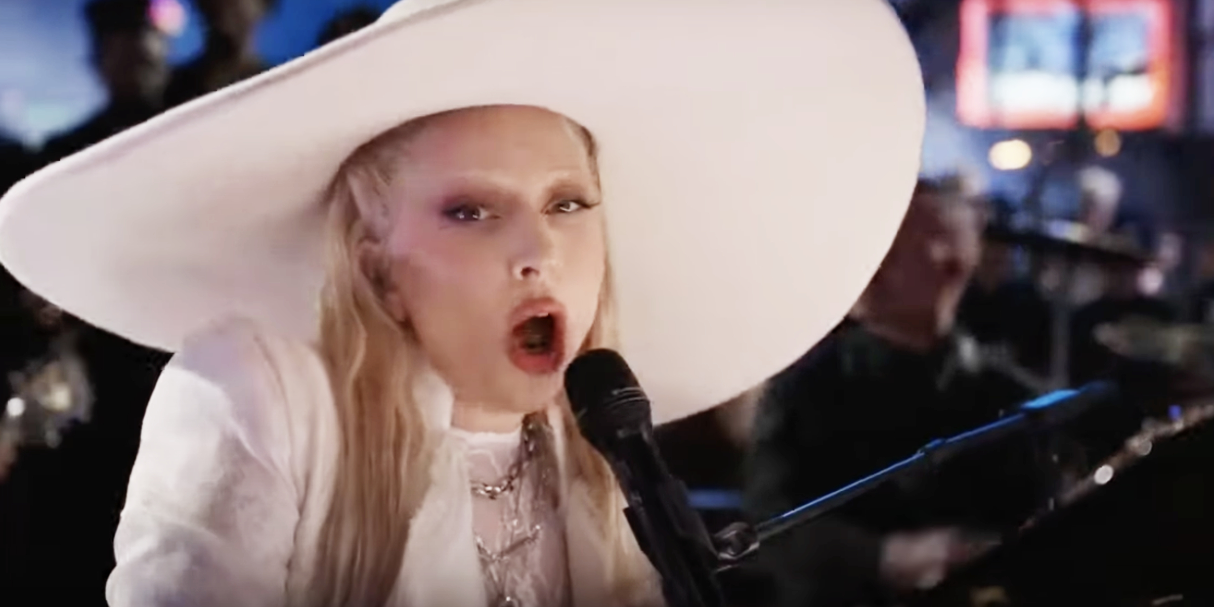 Lady Gaga | Quelle: YouTube/NFLonFOX