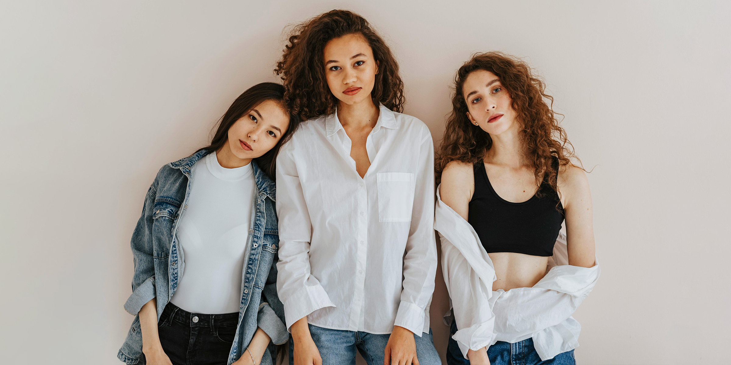Drei junge Frauen | Quelle: Pexels