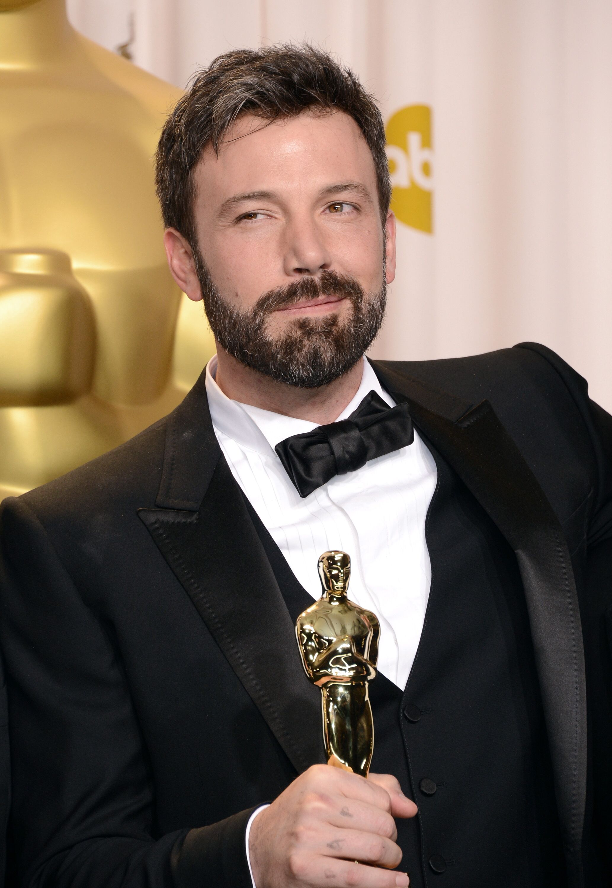 Der Schauspieler, Produzent und Regisseur Ben Affleck, Gewinner des Preises für den besten Film für "Argo", posiert im Presseraum während der Oscar-Verleihung im Loews Hollywood Hotel am 24. Februar 2013 | Quelle: Getty Images