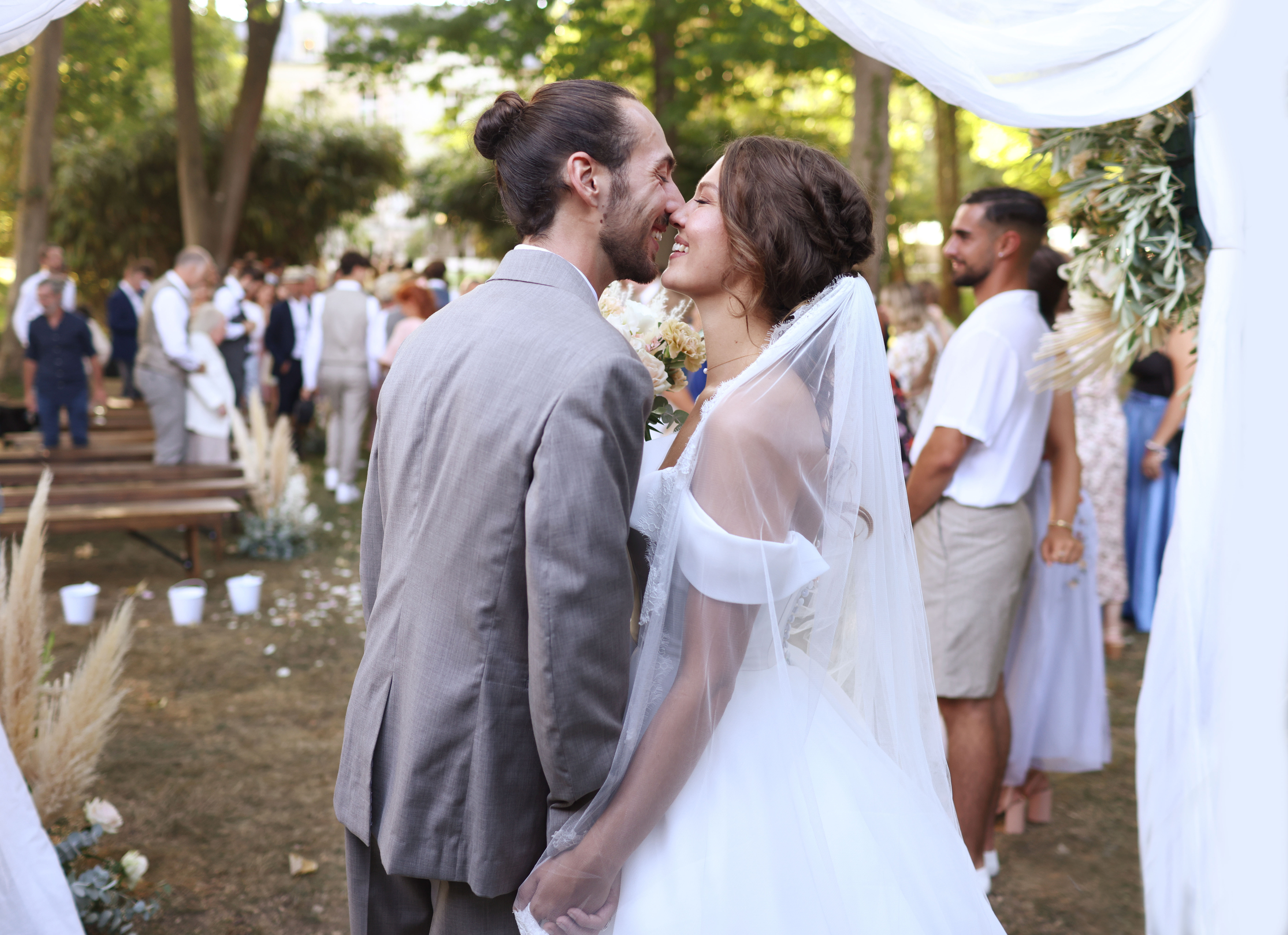 Eine glückliche Hochzeit | Quelle: Getty Images