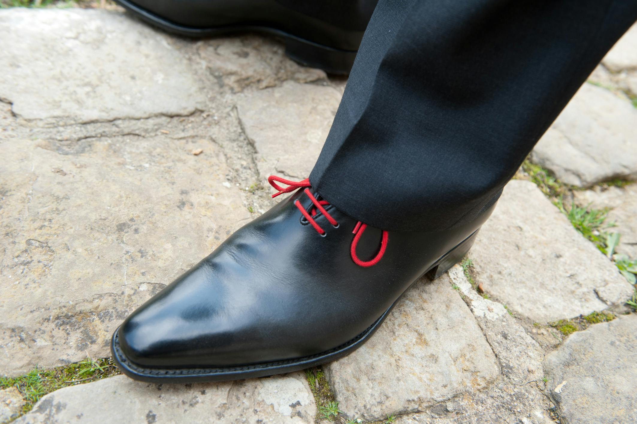 Wypolerowane buty mężczyzny | Źródło: Pexels