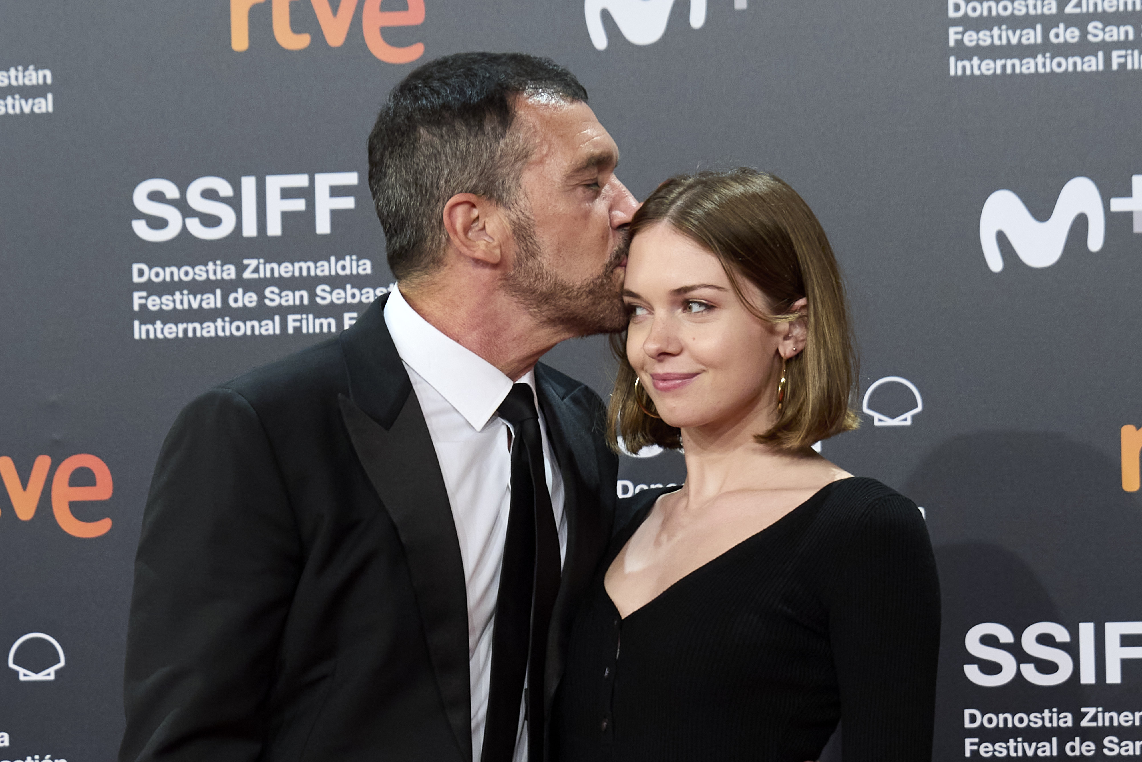 Antonio und Stella Banderas auf dem 69. San Sebastian Film Festival in San Sebastian, Spanien am 17. September 2021 | Quelle: Getty Images