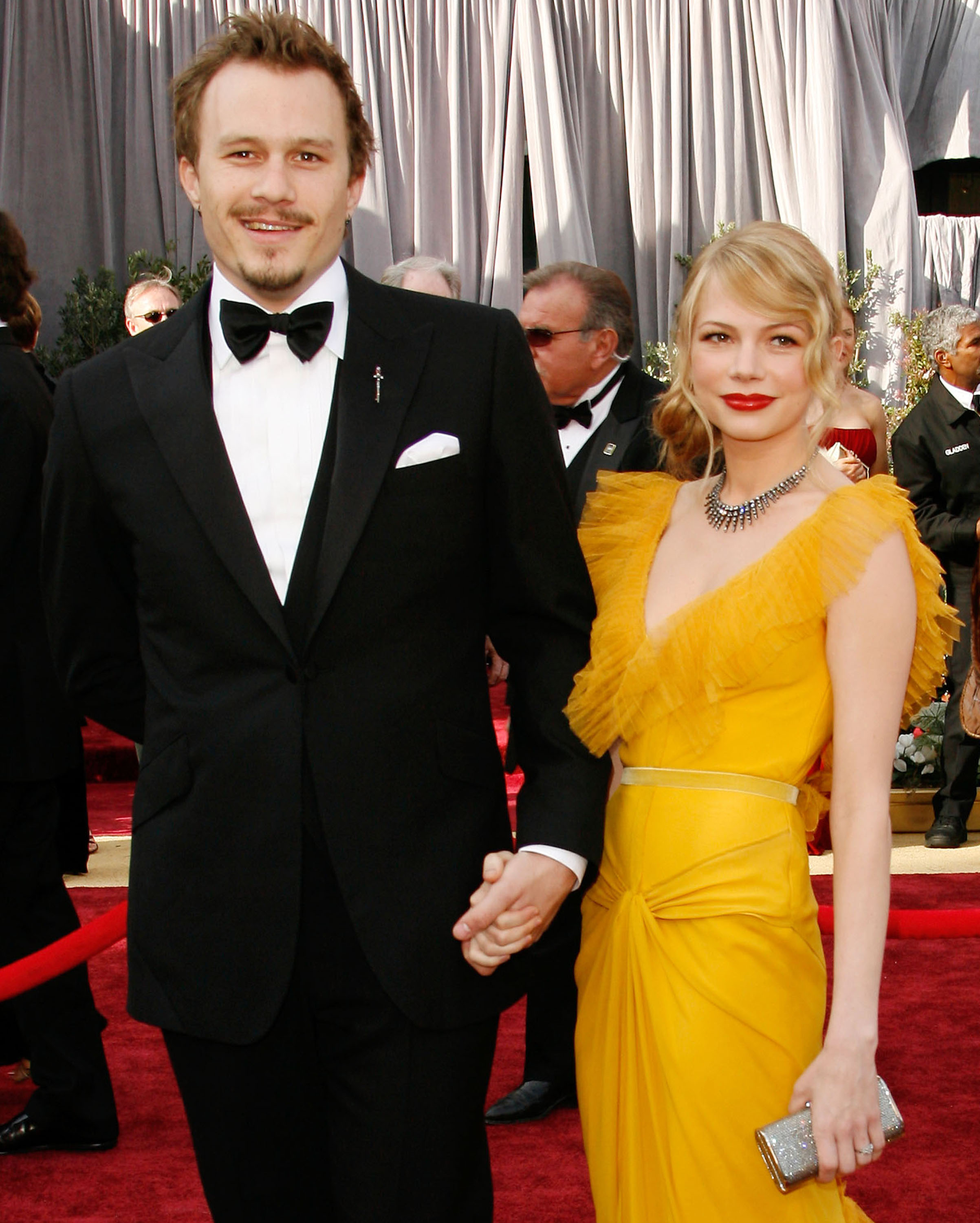 Heath Ledger und Michelle Williams während der 78th Annual Academy Awards in Hollywood, Kalifornien | Quelle: Getty Images