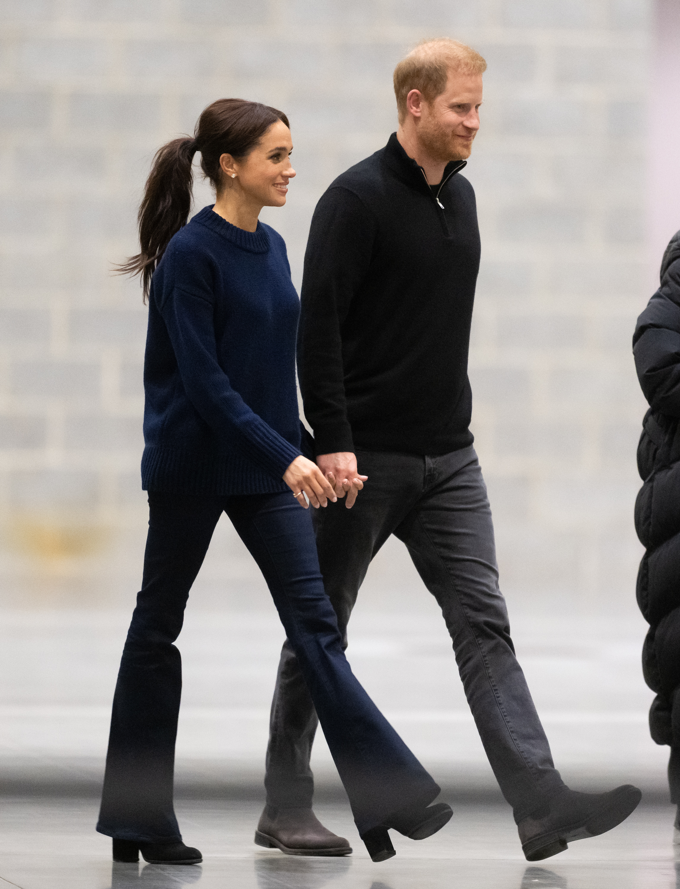 Meghan, Herzogin von Sussex und Prinz Harry, Herzog von Sussex beim Rollstuhlbasketball-Finale zwischen den USA und Israel am ersten Tag der Invictus Games 2025 am 9. Februar in Vancouver, British Columbia, Kanada. | Quelle: Getty Images