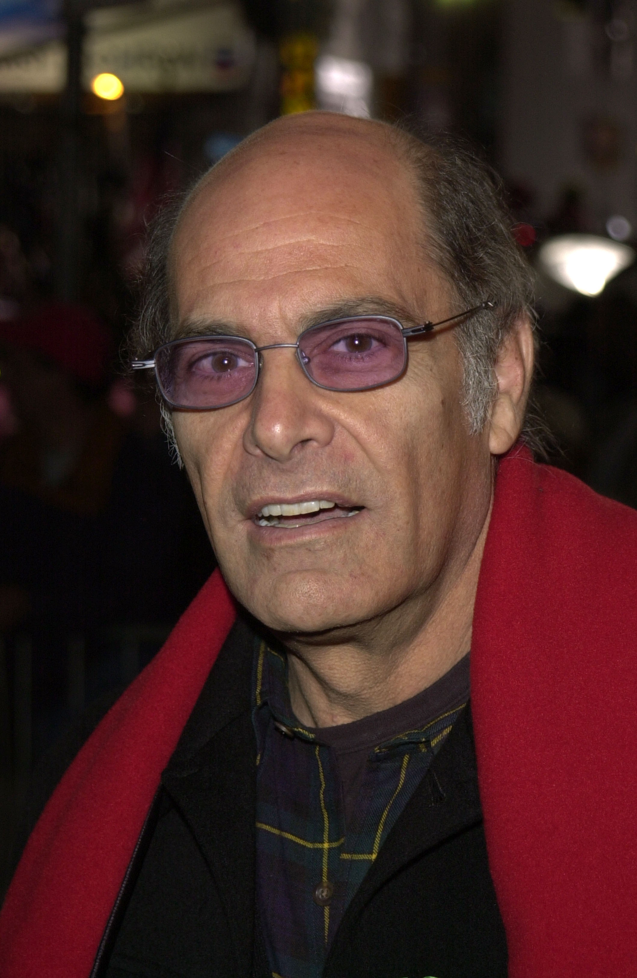 Alan Rachins bei der 70. Hollywood Christmas Parade auf dem Hollywood Boulevard in Kalifornien am 25. November 2001 | Quelle: Getty Images