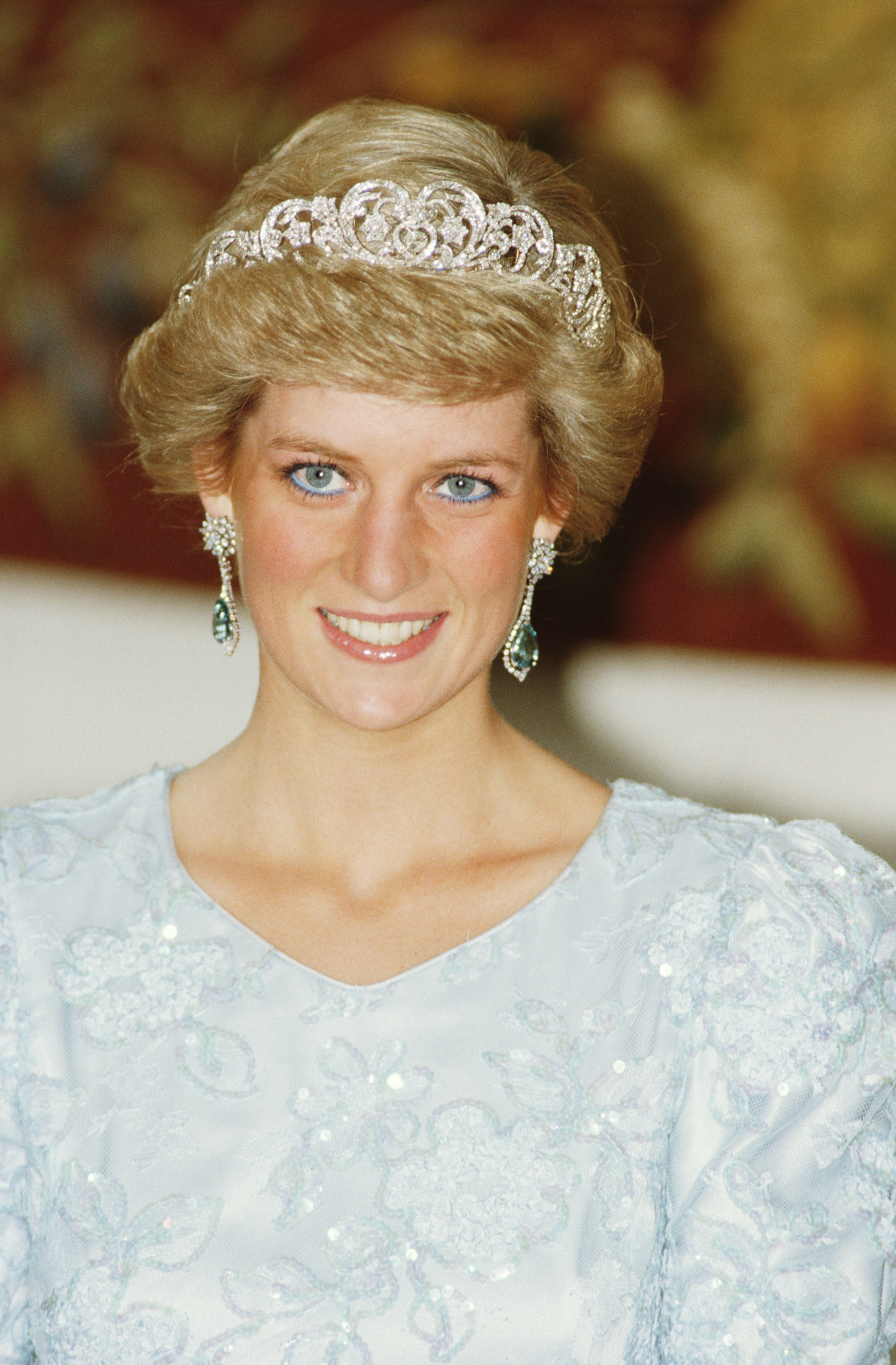Prinzessin Diana bei einem Bankett in München im November 1987 | Quelle: Getty Images