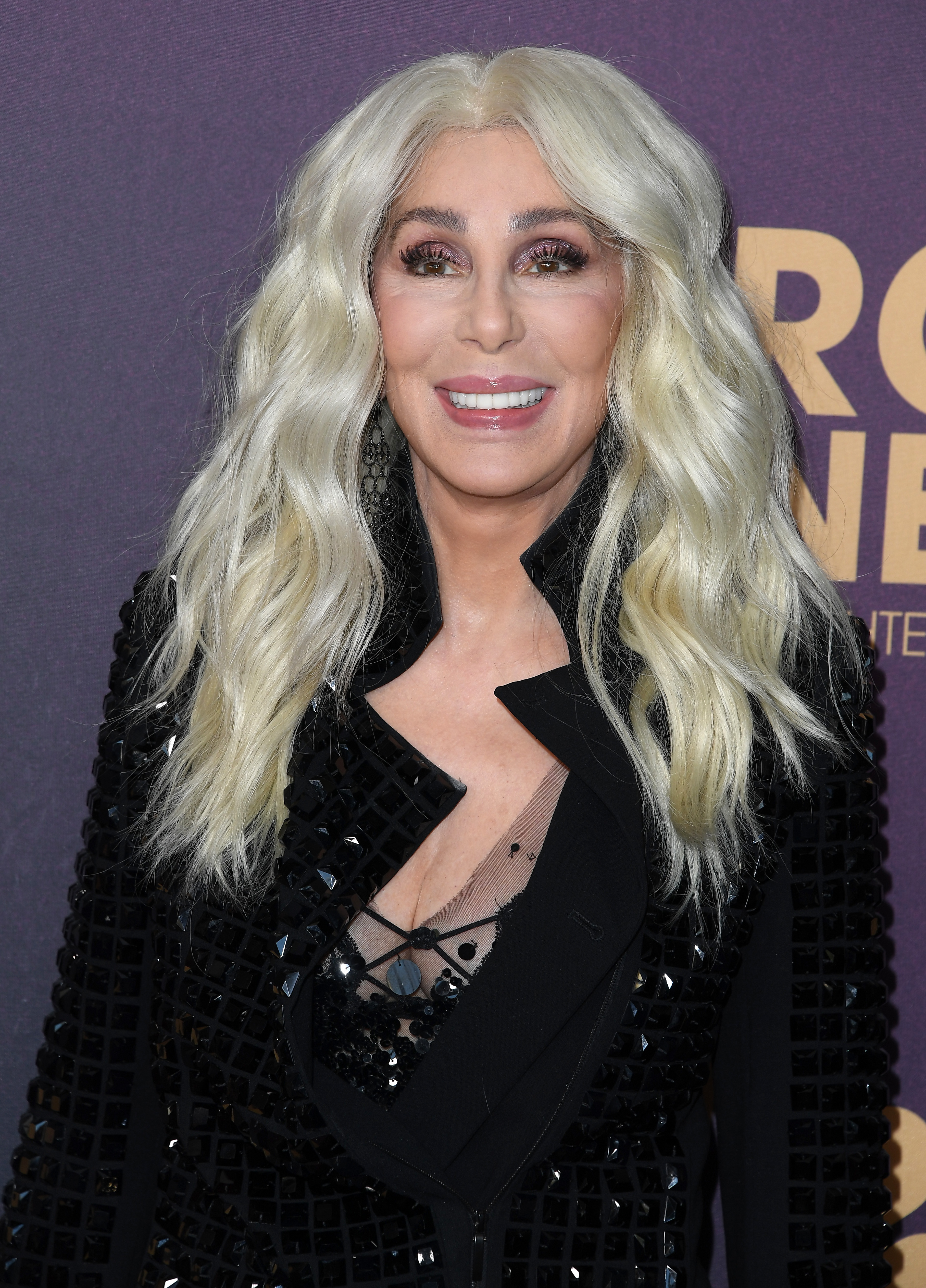 Cher kommt zu NBCs "Carol Burnett: 90 Years Of Laughter + Love" Birthday Special in Los Angeles, Kalifornien am 2. März 2023. | Quelle: Getty Images