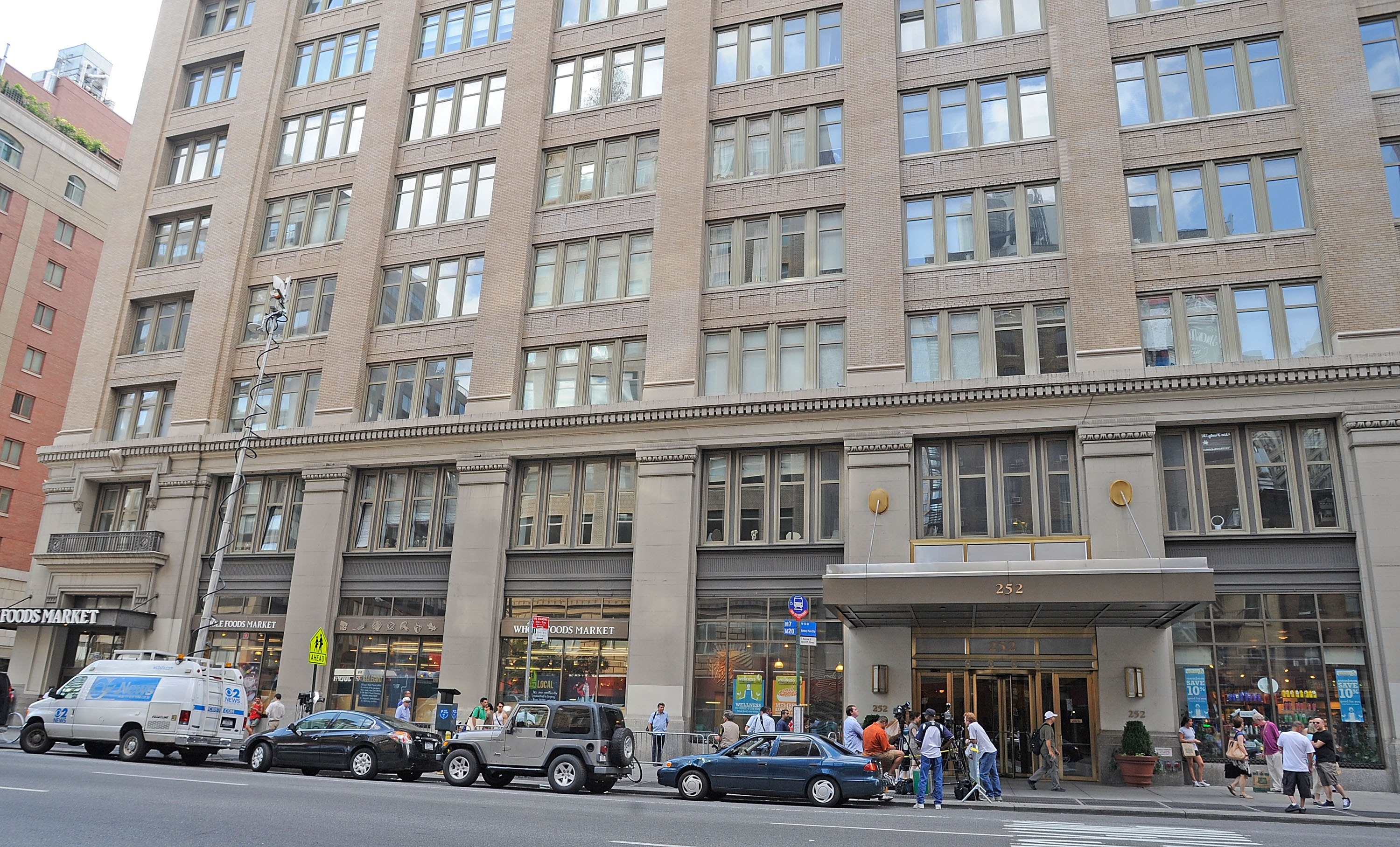 Das Chelsea Mercantile Building, in dem Katie Holmes' Wohnung untergebracht ist, am 2. Juli 2012 in Chelsea, New York City | Quelle: Getty Images