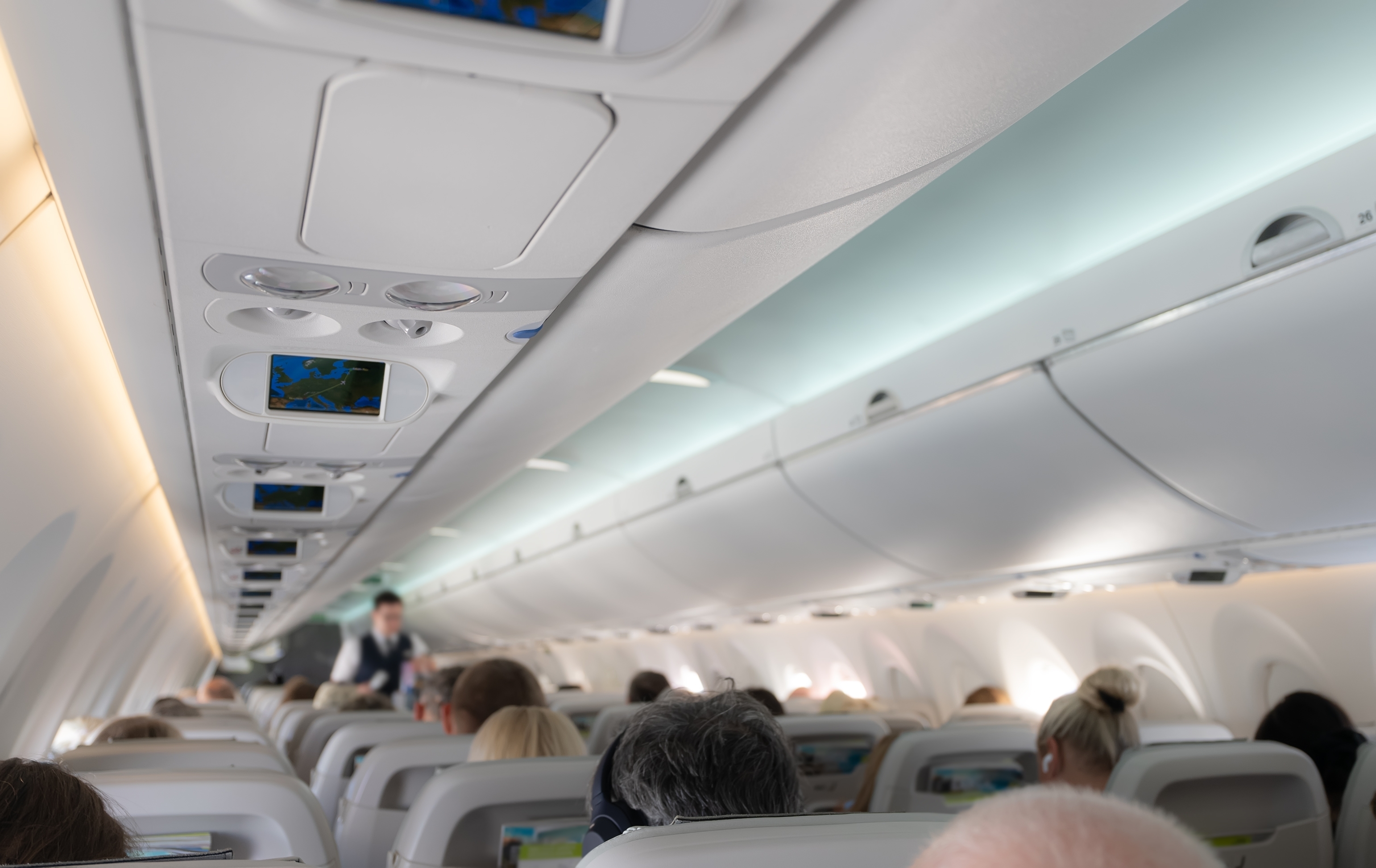 Flugzeug mit Passagieren | Quelle: Shutterstock