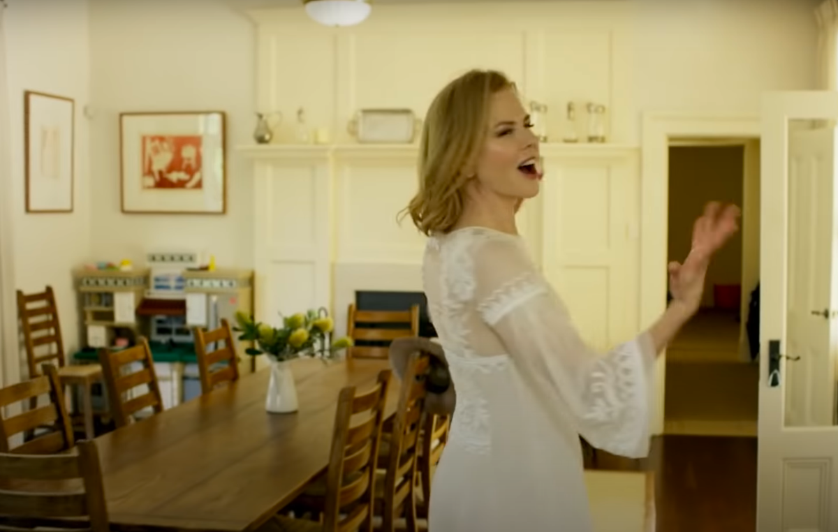 Nicole Kidman bei der Besichtigung ihres und Keith Urbans Farmhauses in Australien, gepostet am 20. Juli 2015 | Quelle: YouTube/Vogue