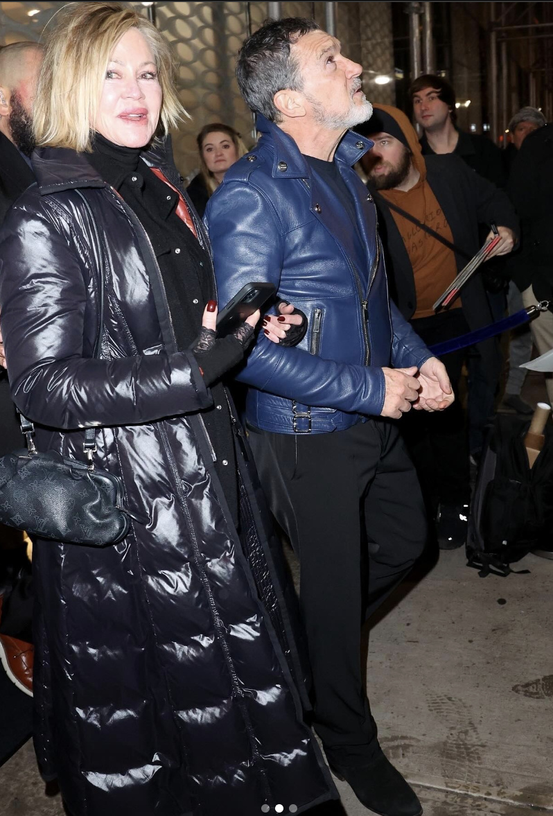 Melanie Griffith und Antonio Banderas bei der "SNL"-Afterparty in New York im Januar 2024 | Quelle: Instagram.com/justjared/