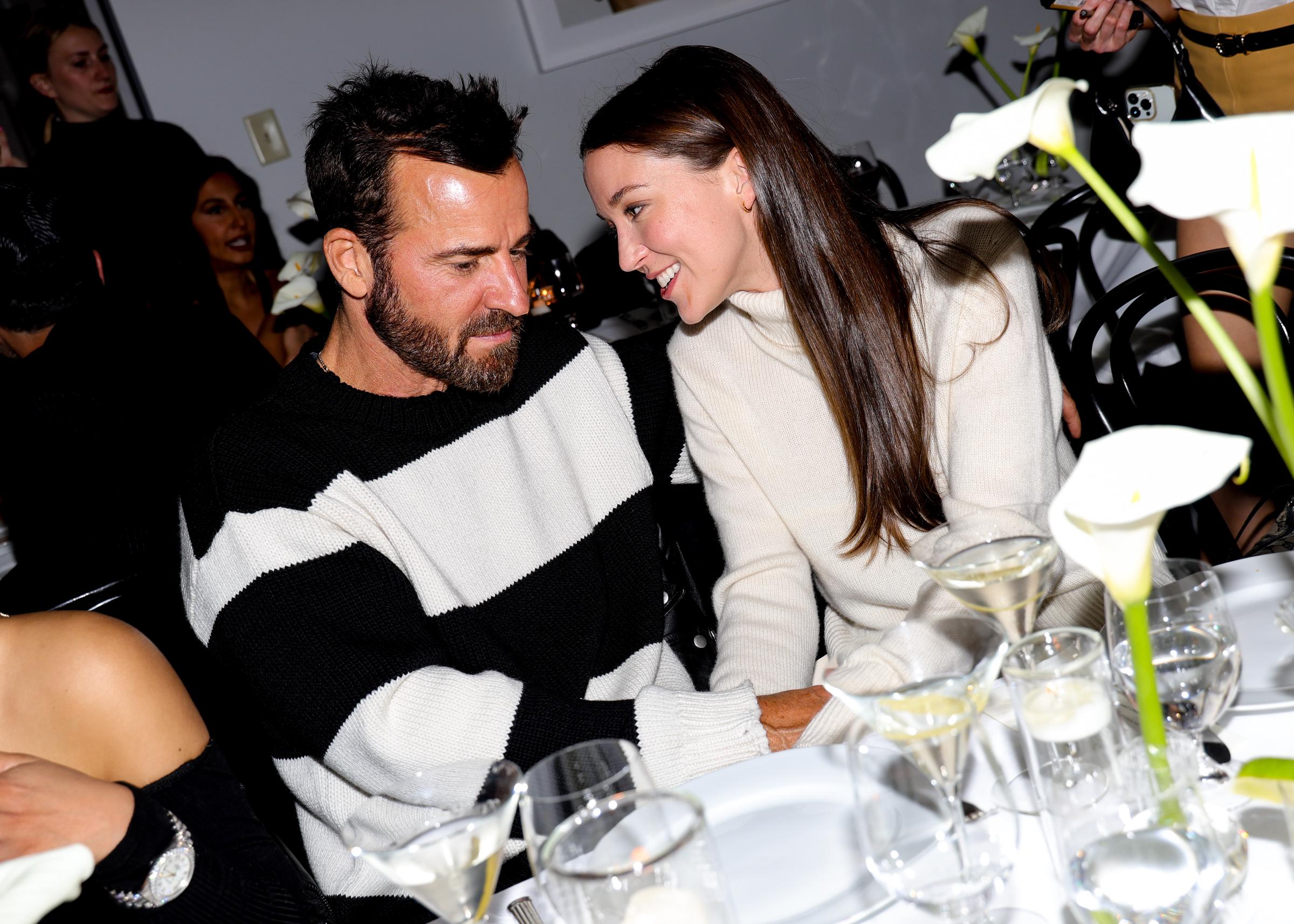 Justin Theroux und Nicole Brydon Bloom beim Frame x Amelia Gray Dinner im Chateau Marmont am 4. April 2024 | Quelle: Getty Images