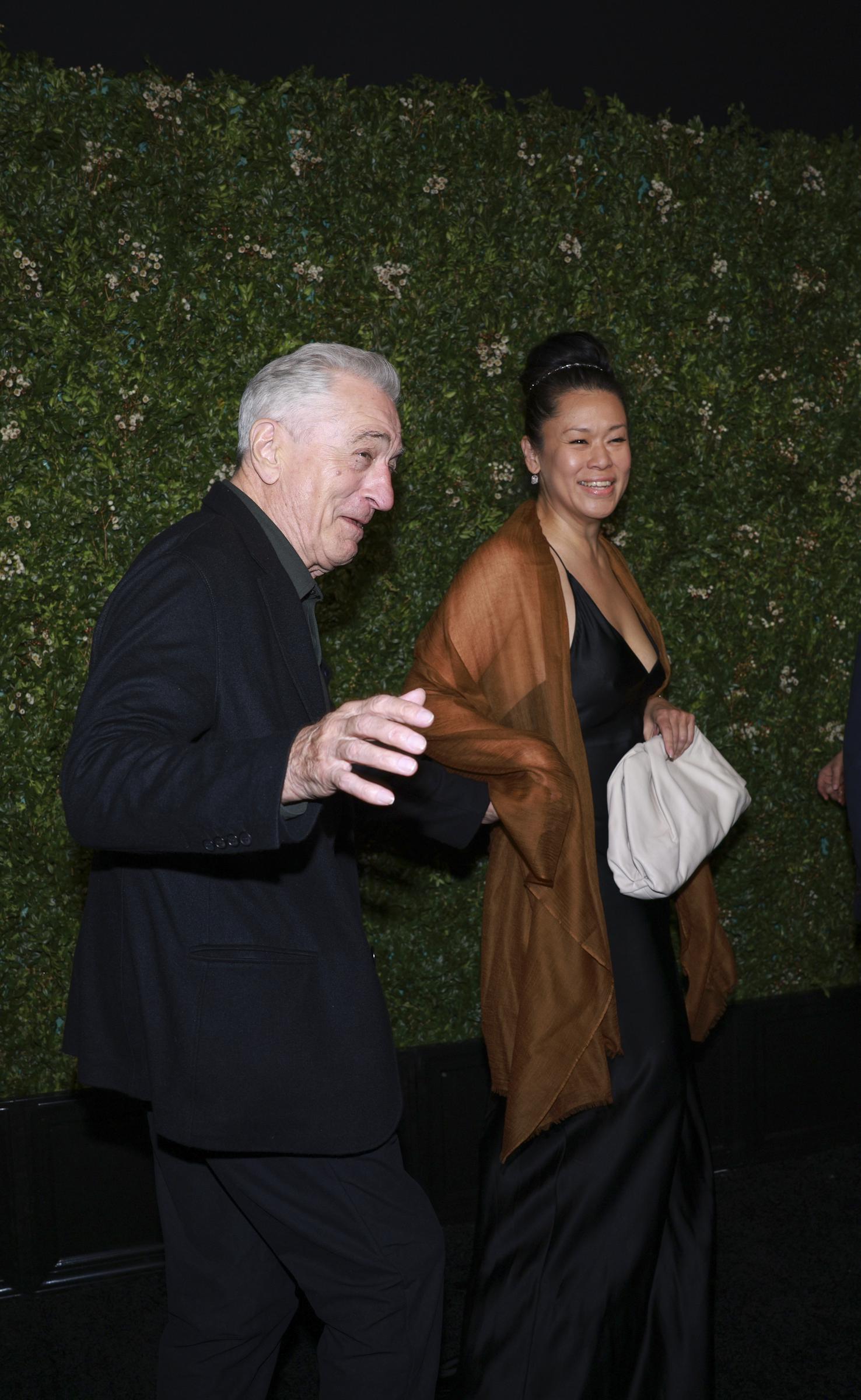 Robert De Niro und Tiffany Chen beim Chanel Tribeca Festival Artists Dinner am 10. Juni 2024 in New York City | Quelle: Getty Images