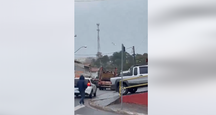 Videoaufnahmen des Flugzeugabsturzes in Sao Paolo, Brasilien, am 9. August 2024 | Quelle: Facebook, via KAKE News