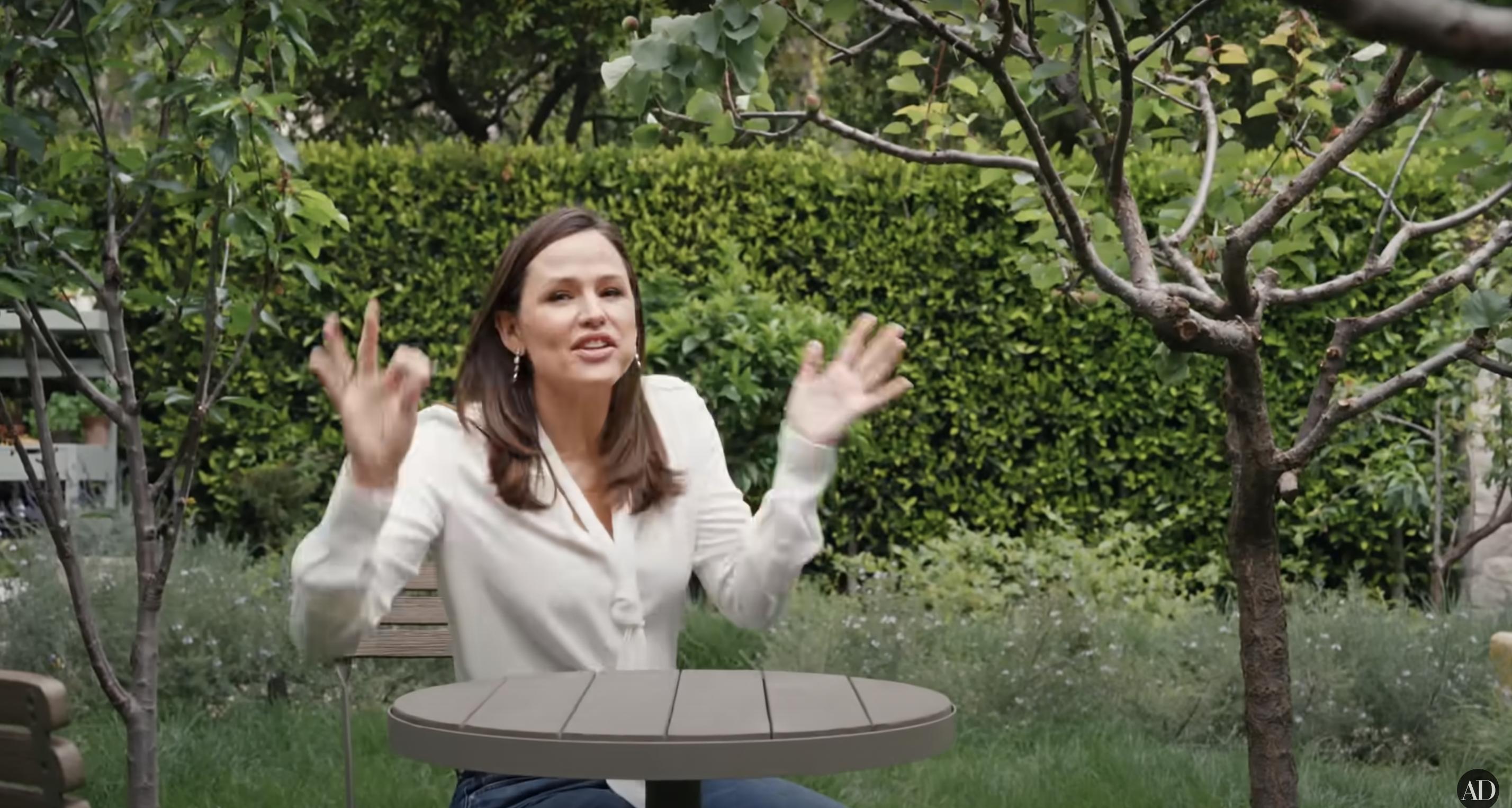 Der Obstgarten von Jennifer Garner, datiert auf den 3. September 2024 | Quelle: YouTube/@Archdigest