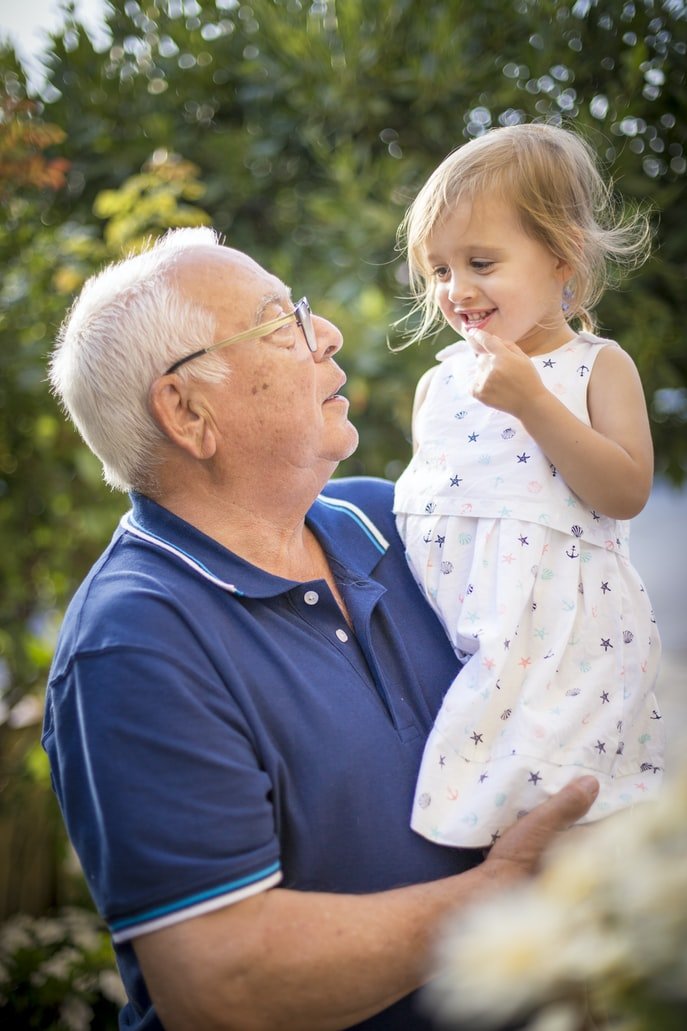 Luisa liebte ihren Großvater | Quelle: Unsplash