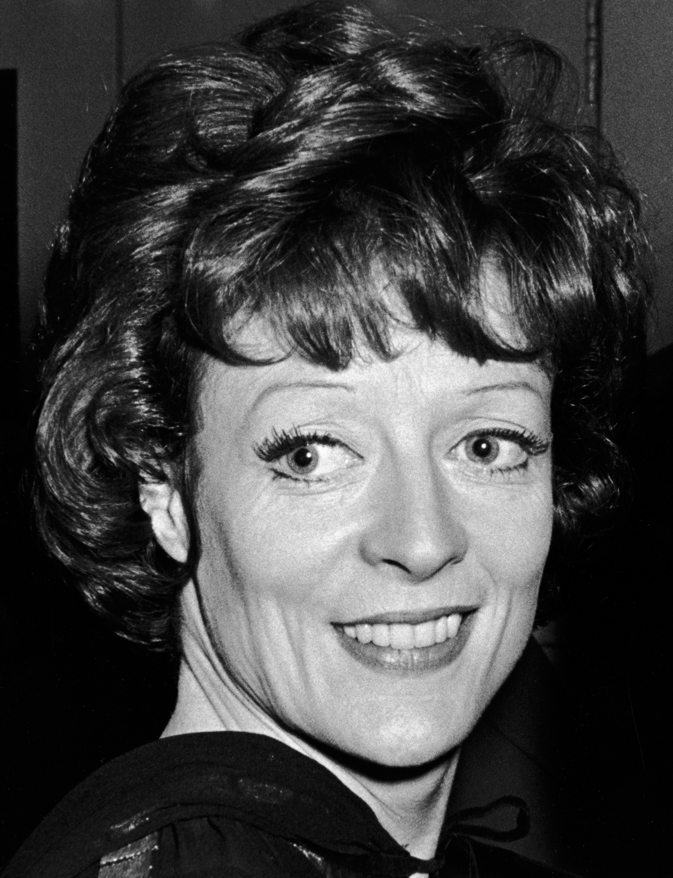 Maggie Smith besucht die 29. jährlichen Tony Awards am 20. April 1975 in New York City. | Quelle: Getty Images