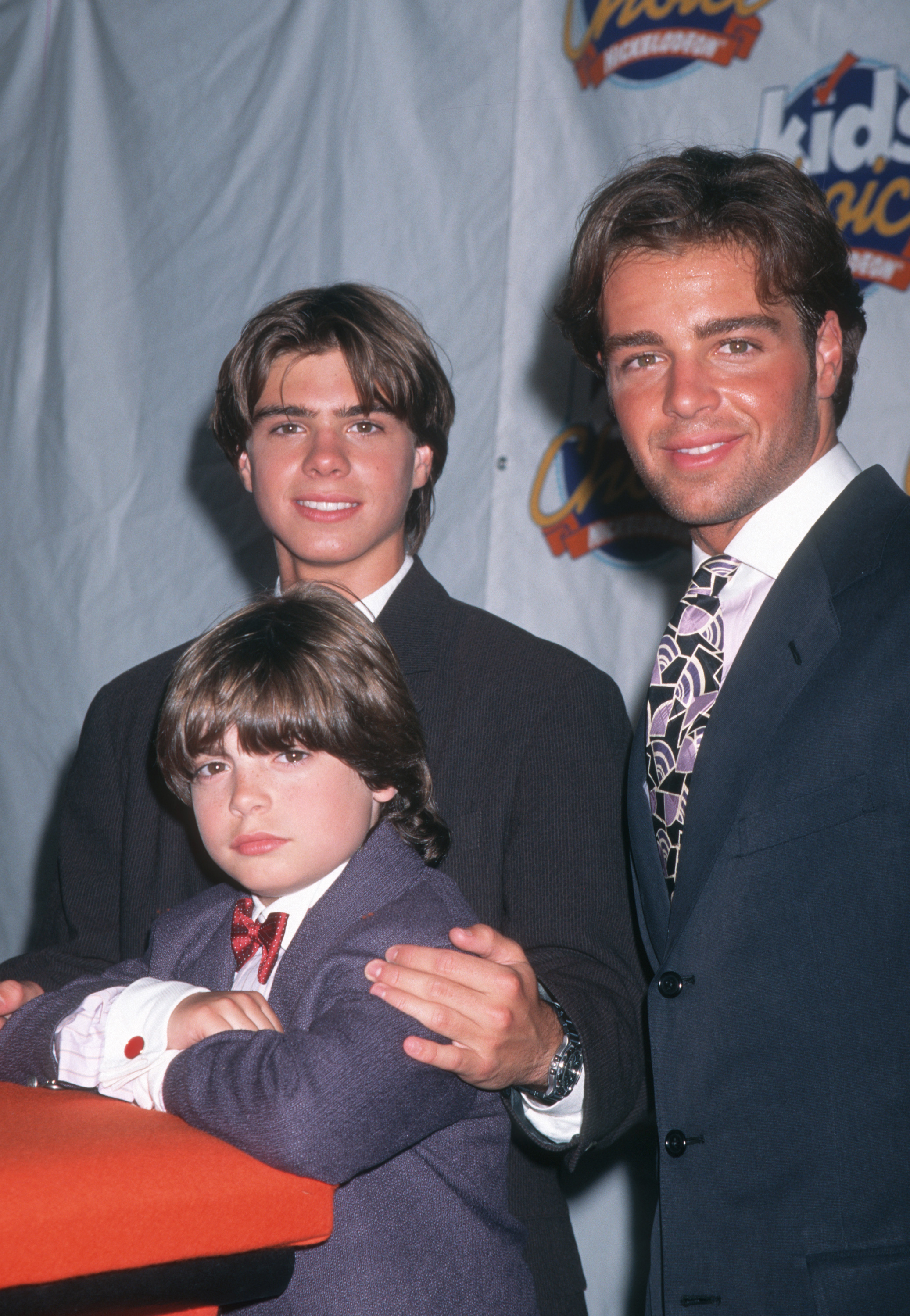 Andrew, Matthew und Joey Lawrence während der 9. Annual Kids Choice Awards am 11. Mai 1996 | Quelle: Getty Images