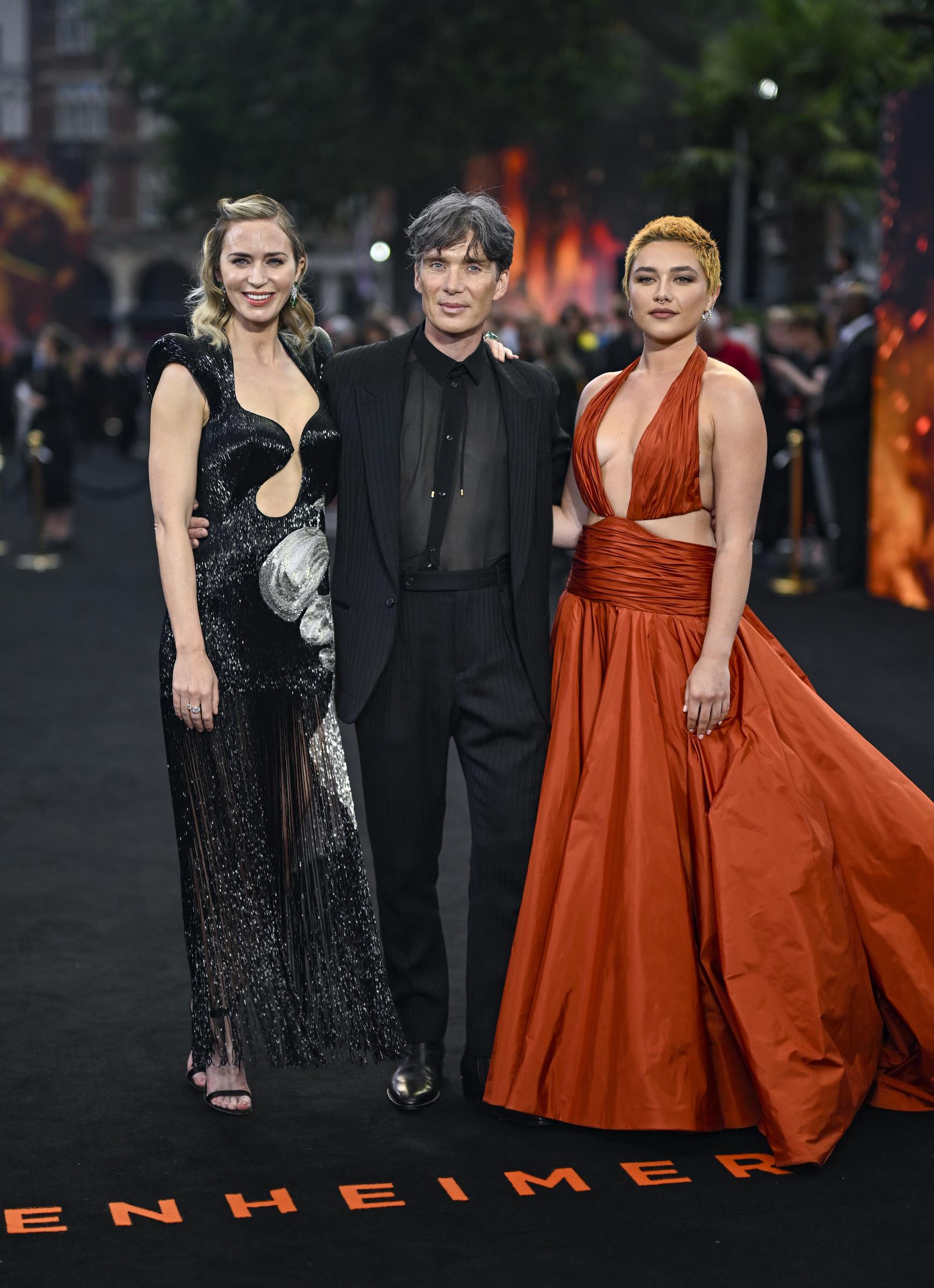 Emily Blunt, Cillian Murphy und Florence Pugh bei der britischen Premiere von "Oppenheimer" am 13. Juli 2023 in London, England. | Quelle: Getty Images