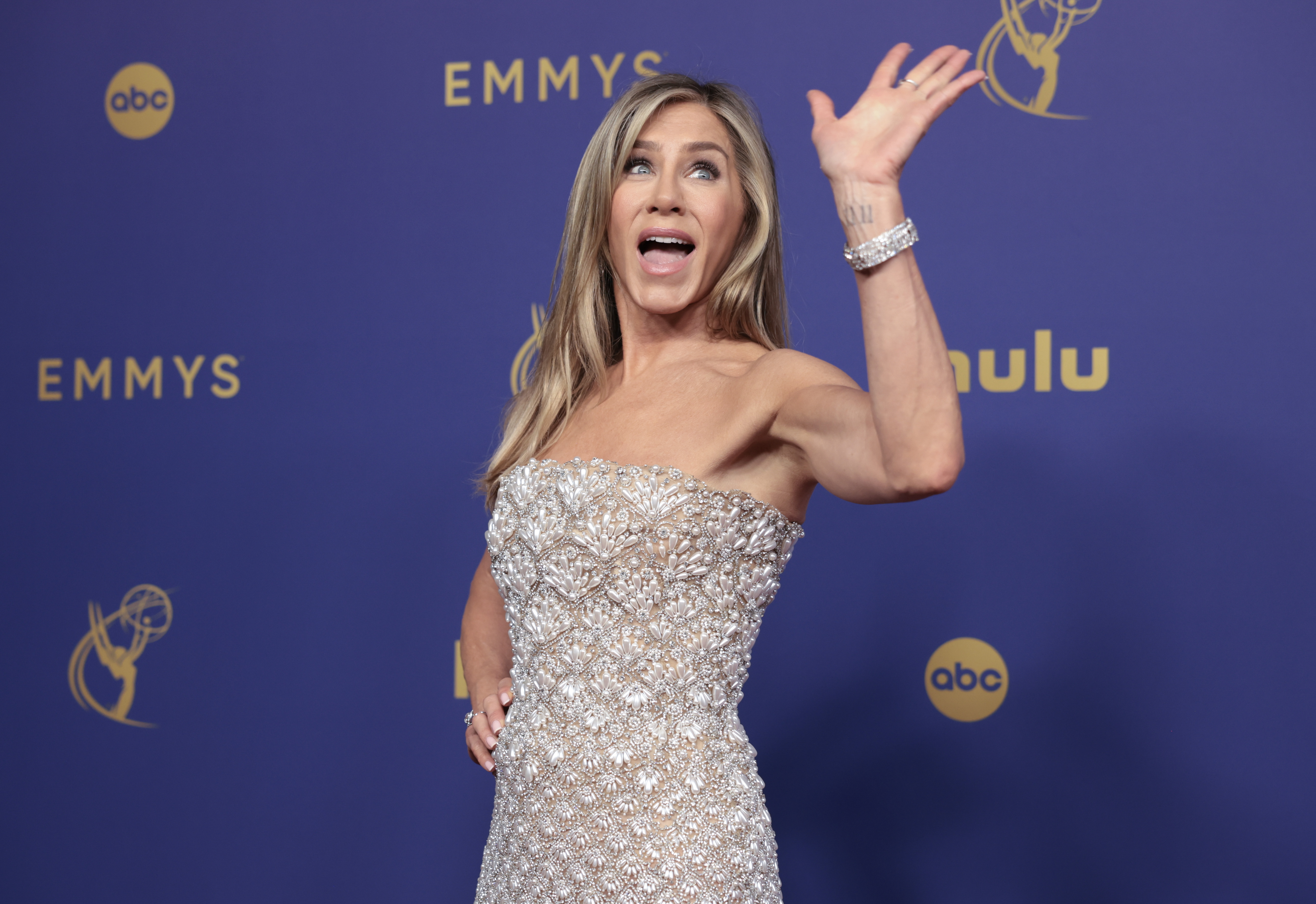 Jennifer Aniston bei den 76. Primetime Emmy Awards in Los Angeles, Kalifornien am 15. September 2024 | Quelle: Getty Images