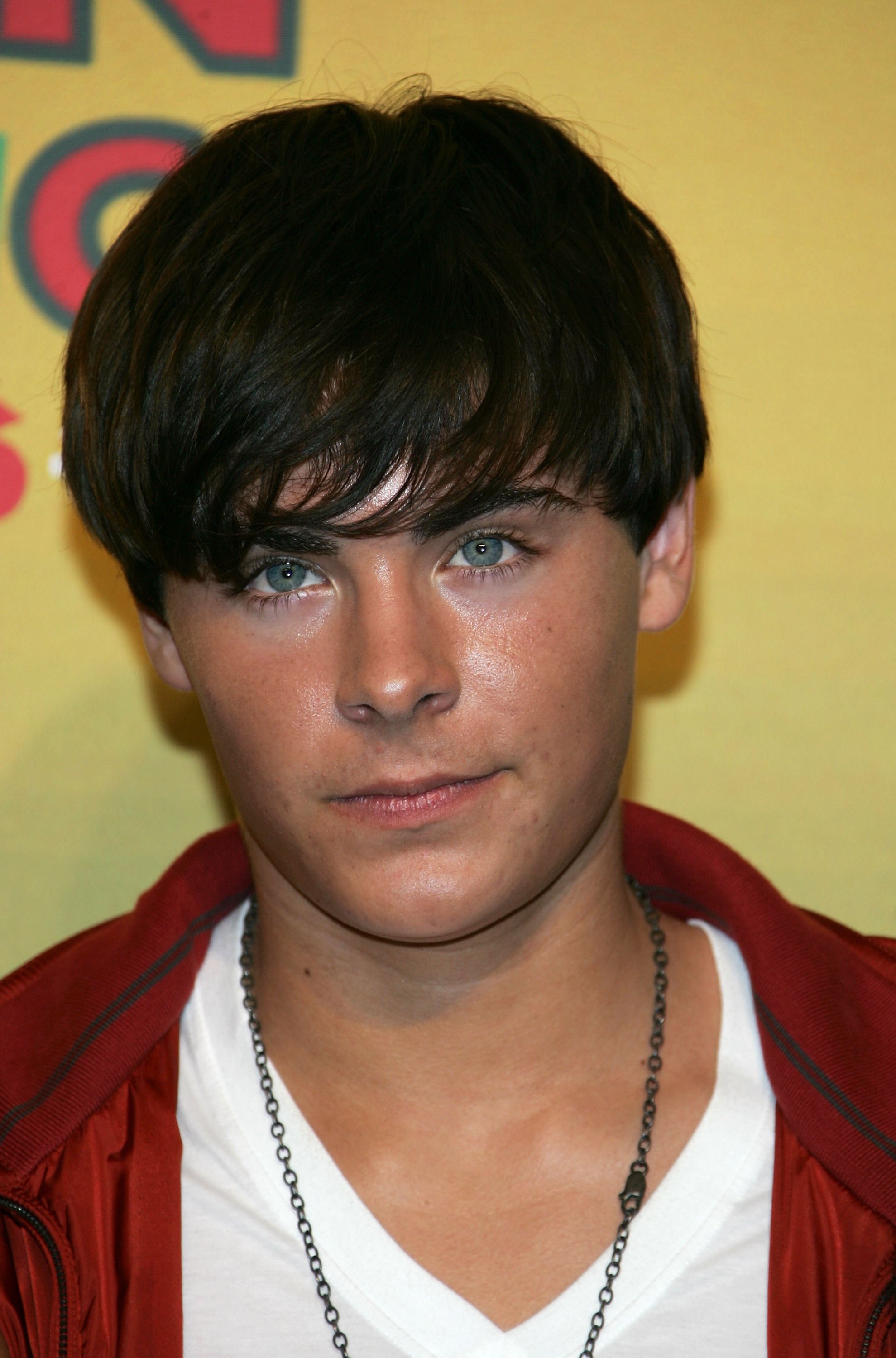 Zac Efron bei den 8th Annual Teen Choice Awards am 20. August 2006 in Universal City, Kalifornien | Quelle: Getty Images