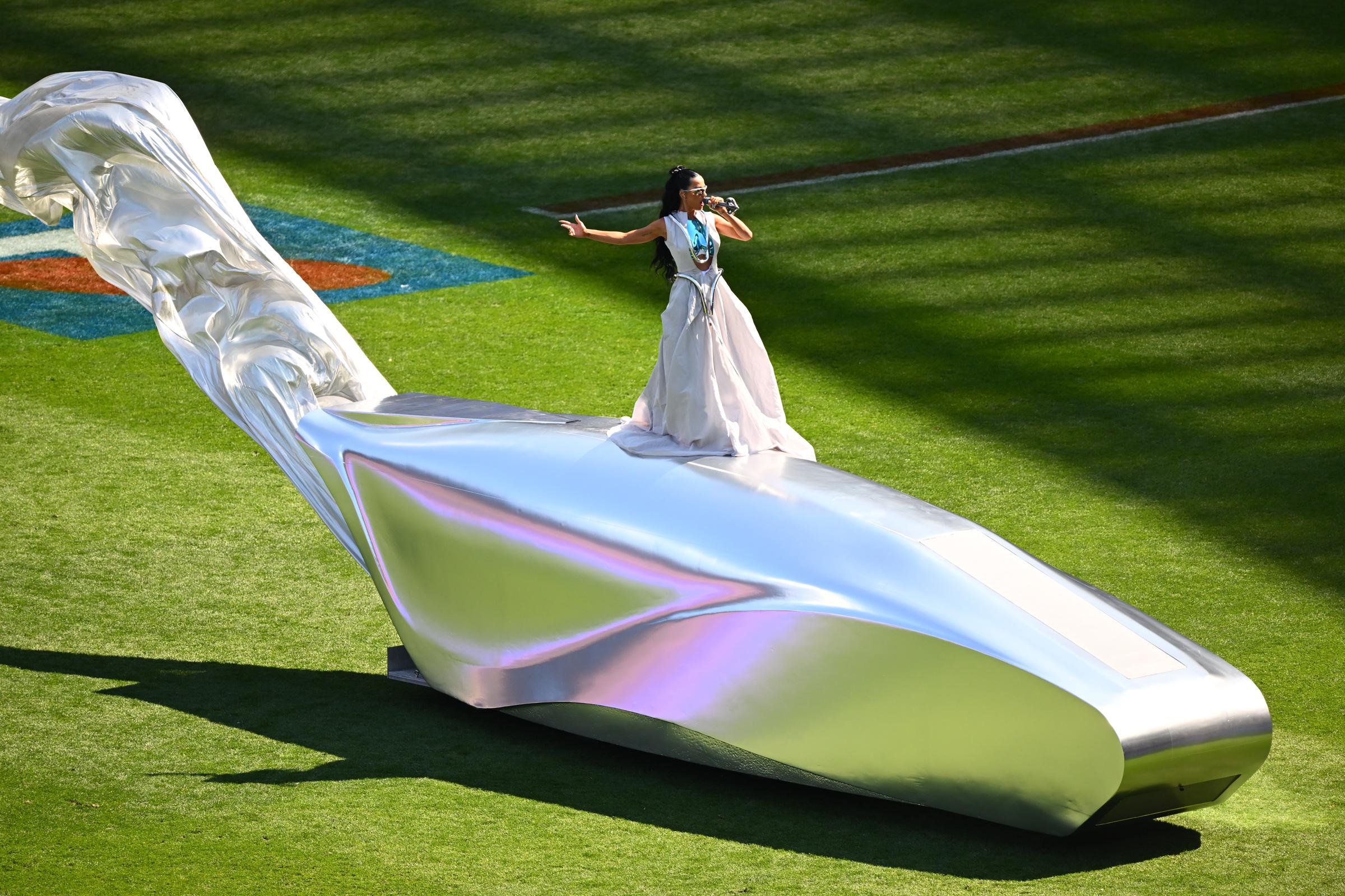 Katy Perry tritt vor dem AFL Grand Final Spiel zwischen den Sydney Swans und den Brisbane Lions im Melbourne Cricket Ground in Melbourne, Australien, am 28. September 2024 auf | Quelle: Getty Images