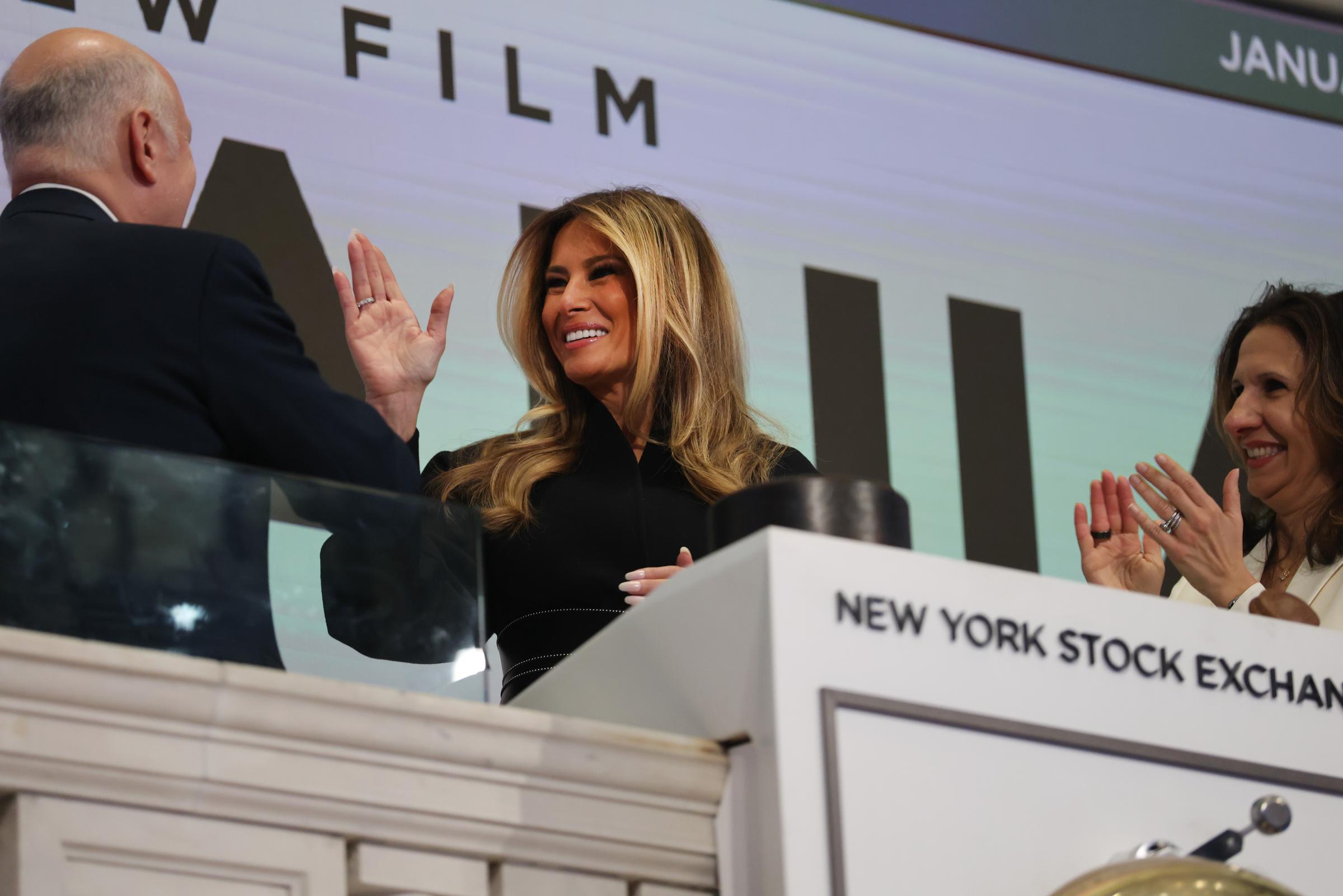 Melania bereitet sich außerdem darauf vor, vor der Kamera mehr aus ihrem Privatleben preiszugeben. Sie sagte, dass eine kommende zweiteilige Doku-Serie persönliche Gespräche und Antworten auf „private Fragen“ zeigen wird, auf die sie bisher noch nie öffentlich eingegangen ist. | Quelle: Getty Images