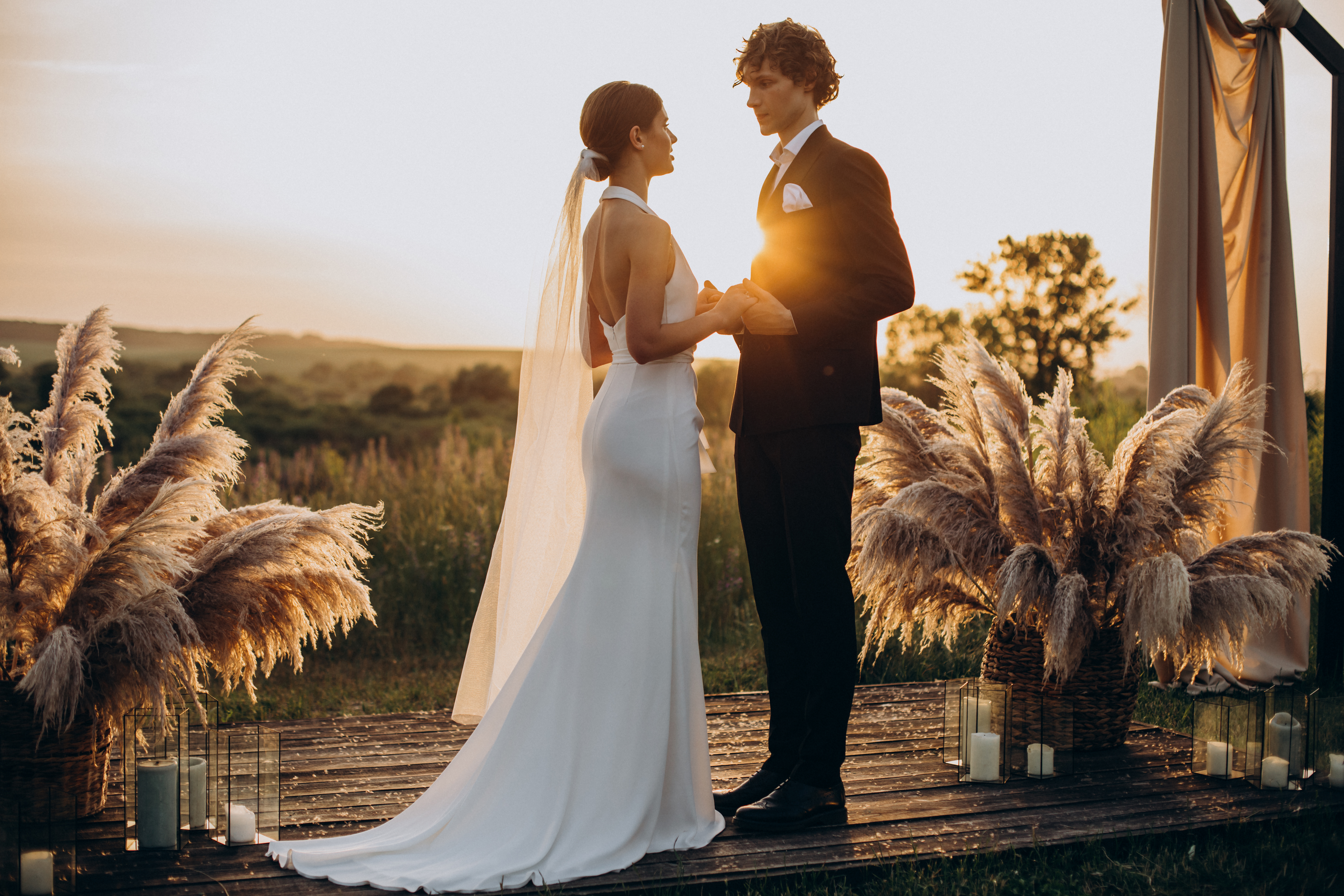 Ein Paar, das heiratet | Quelle: Shutterstock