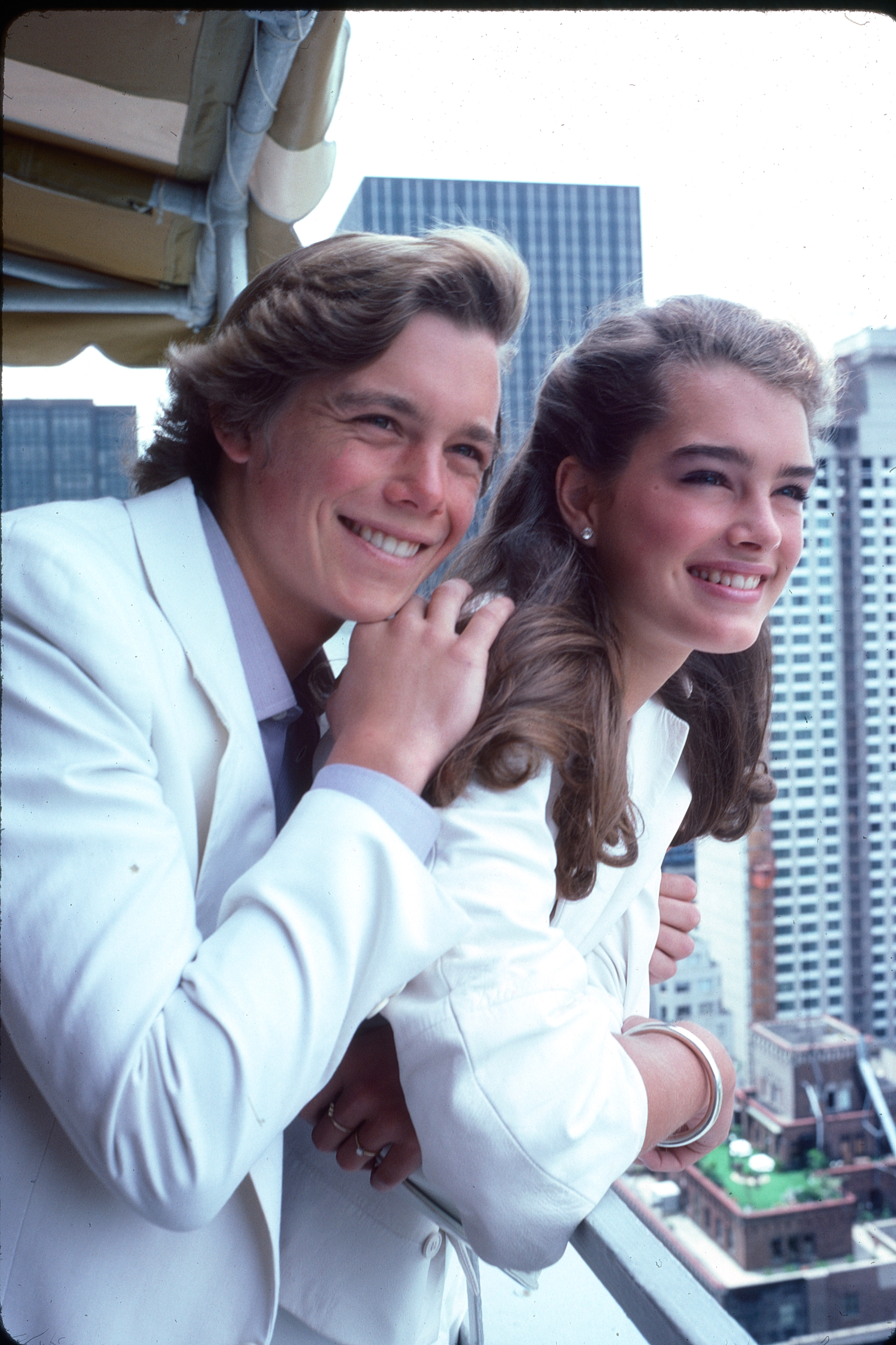 Christopher Atkins und Brooke Shields in New York, um 1980. | Quelle: Getty Images