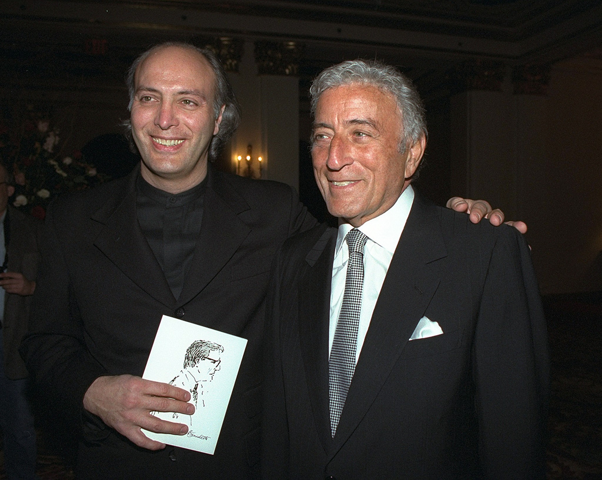 Tony und D'Andrea Bennett auf dem Ball der Friars Foundation im Jahr 1995. | Quelle: Getty Images