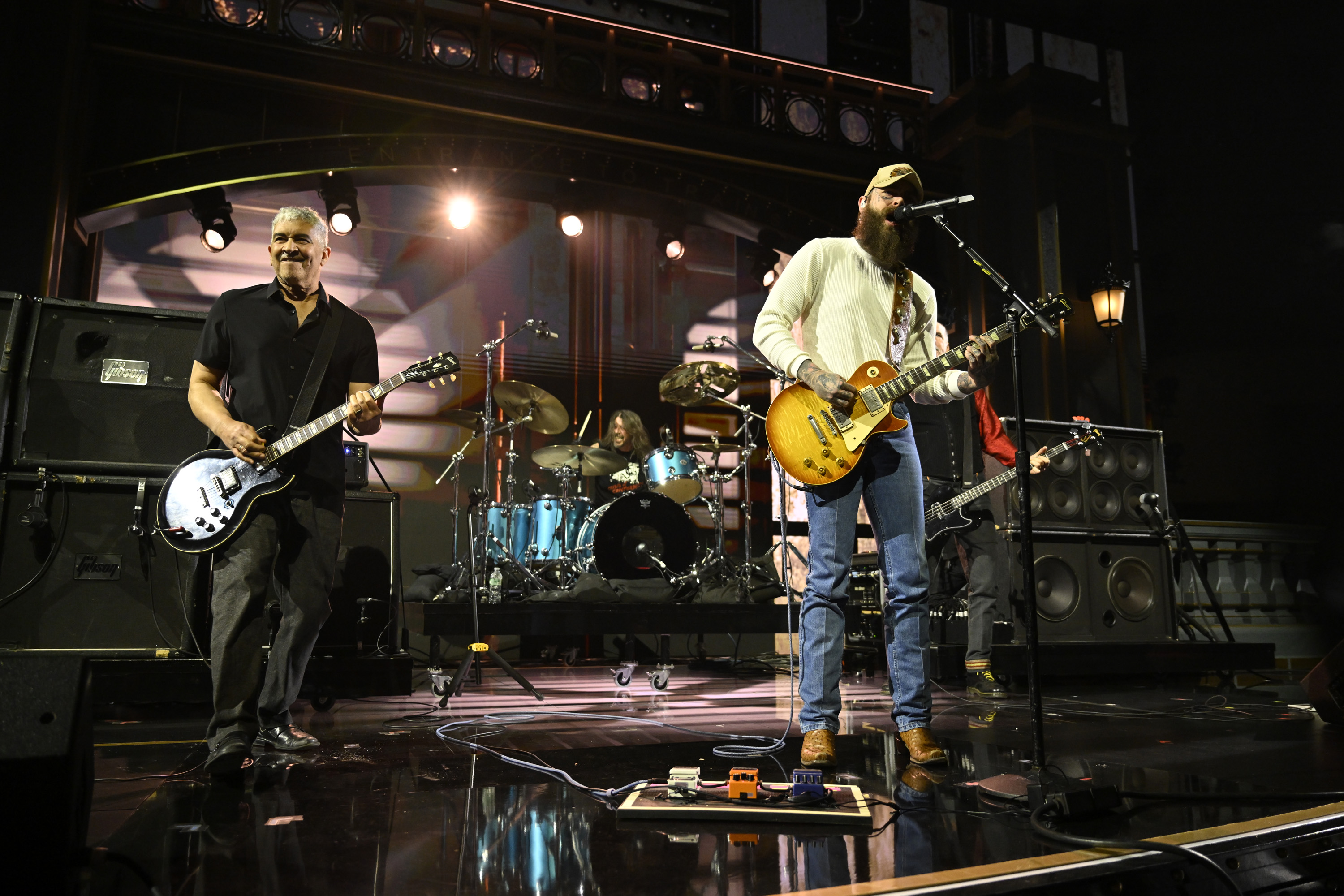 Nirvana und Post Malone treten beim "SNL50: The Homecoming Concert" am 14. Februar 2025 auf | Quelle: Getty Images