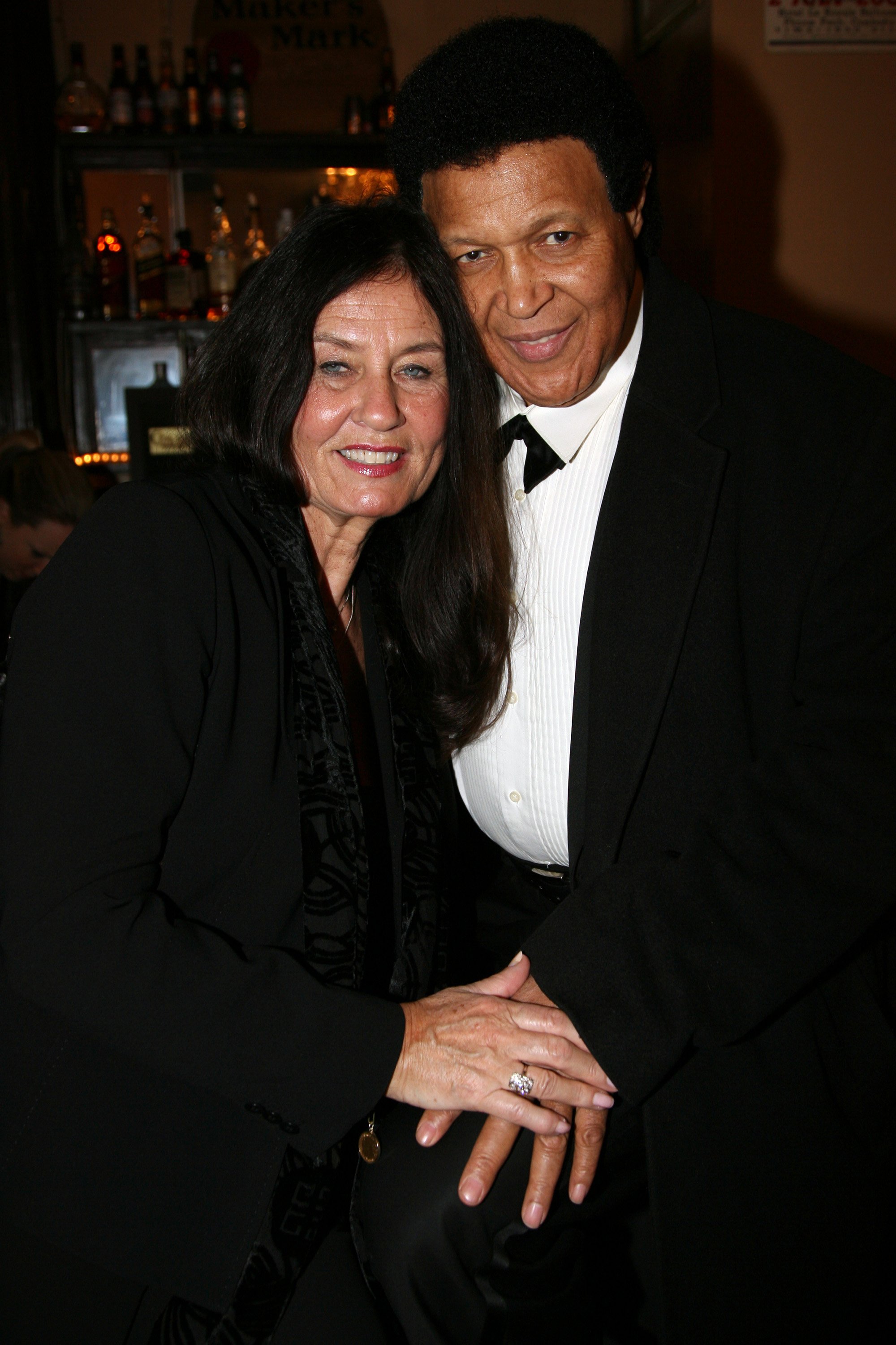 Chubby Checker auf einem Foto mit seiner Frau Catharina Lodders im The Cutting Room New York am 6. März 2008. | Quelle: Getty Images