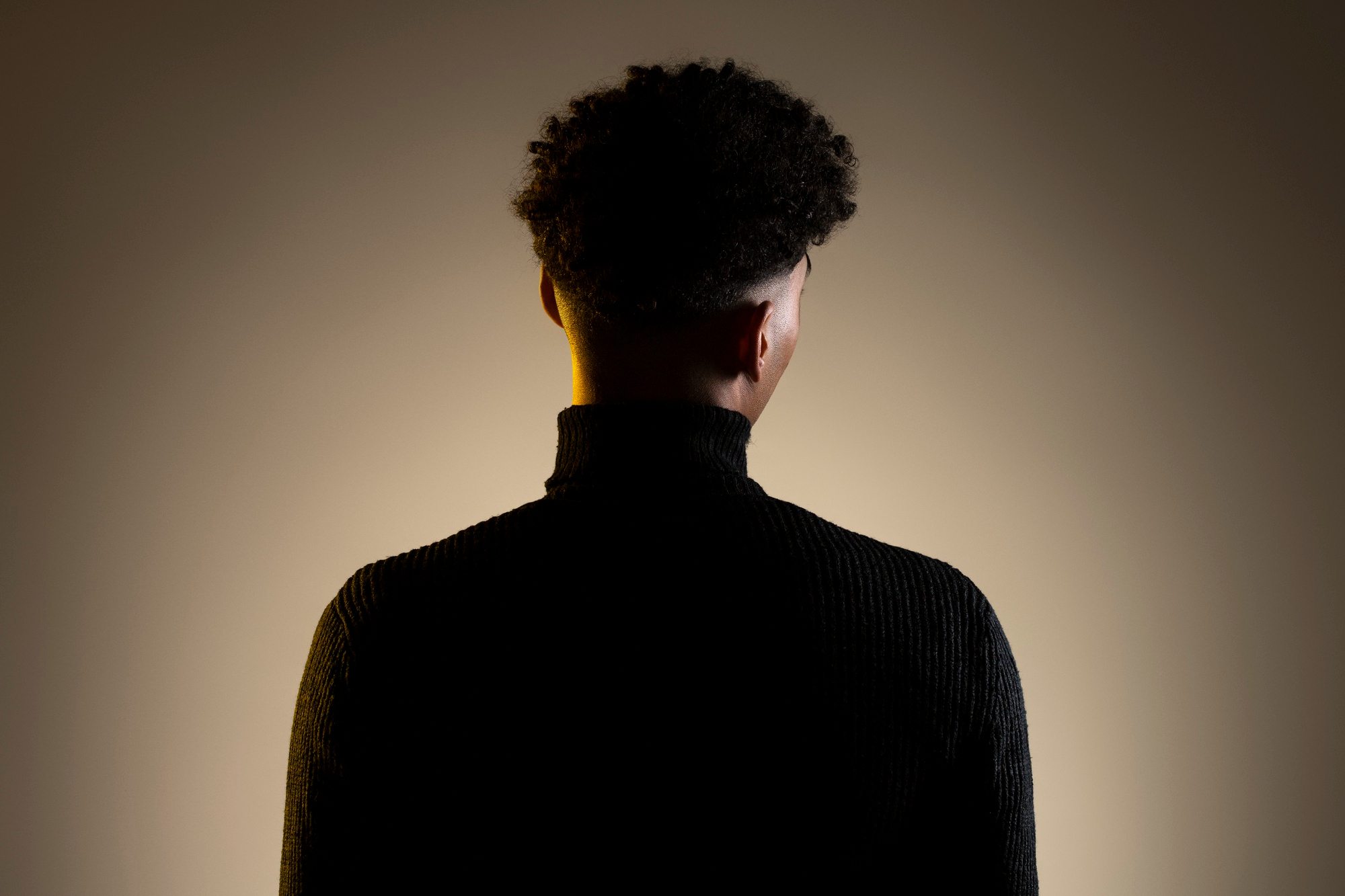 Silhouette eines Mannes | Quelle: Freepik