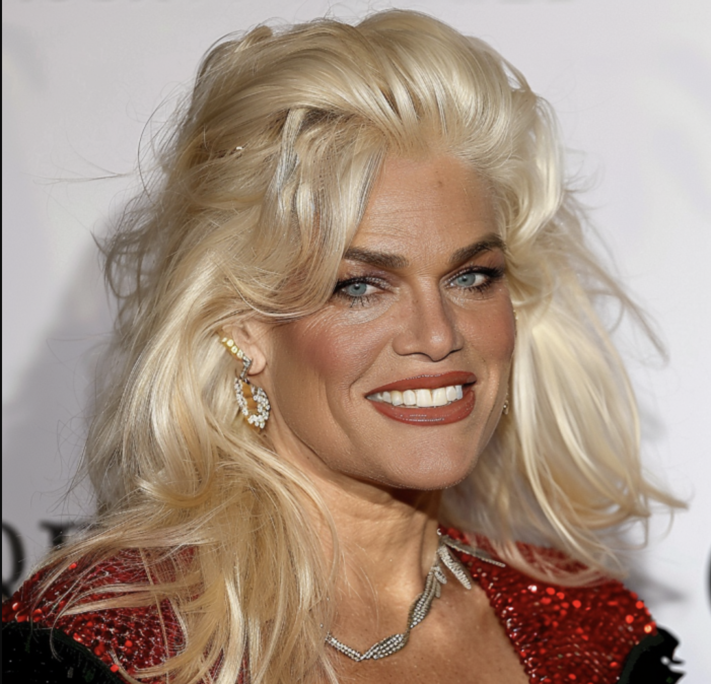 KI-Bild von Anna Nicole Smith im Alter | Quelle: Midjourney