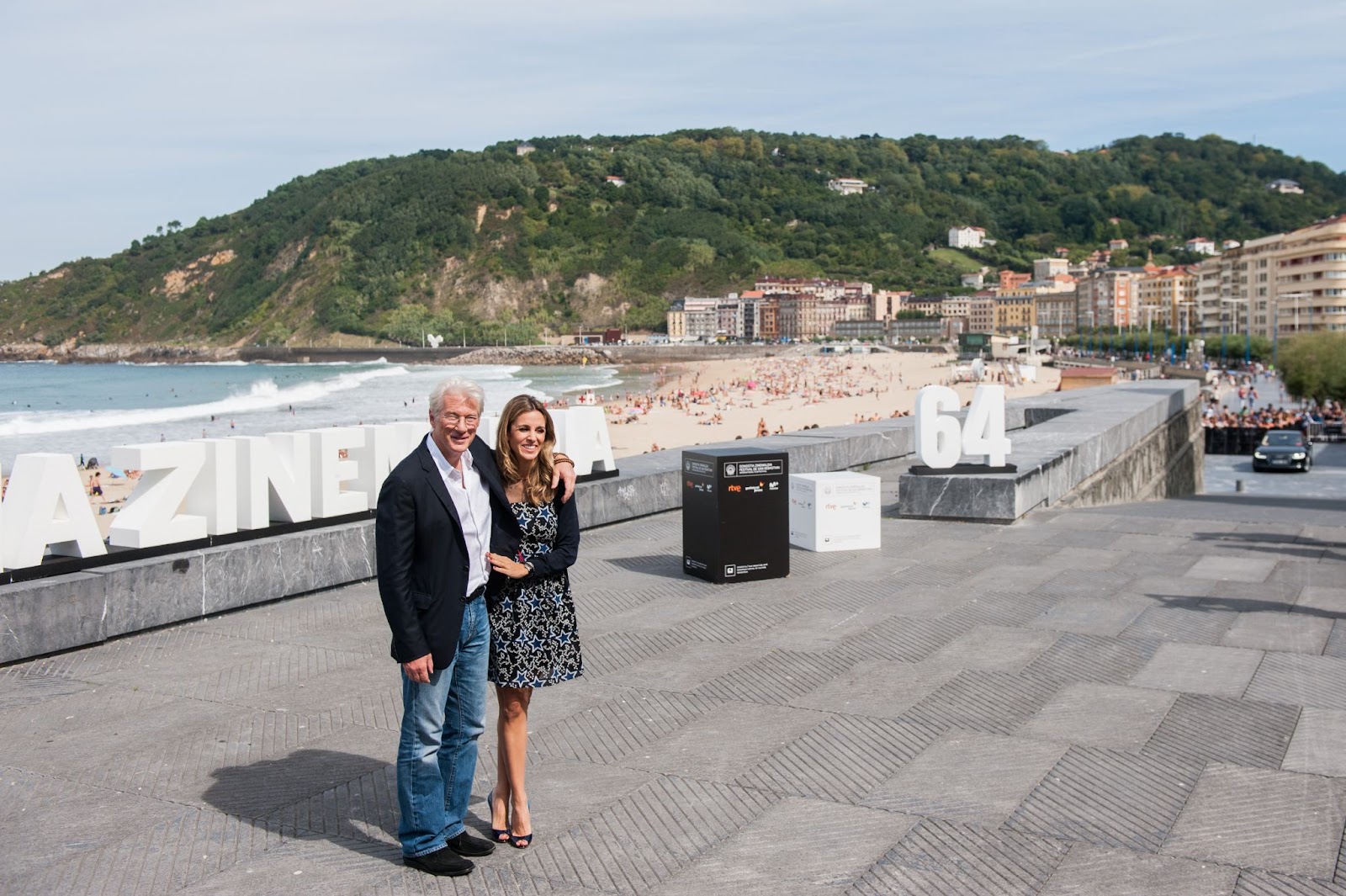 Richard und Alejandra Gere während des 64. Internationalen Filmfestivals von San Sebastian am 6. Oktober 2016 in Spanien. | Quelle: Getty Images