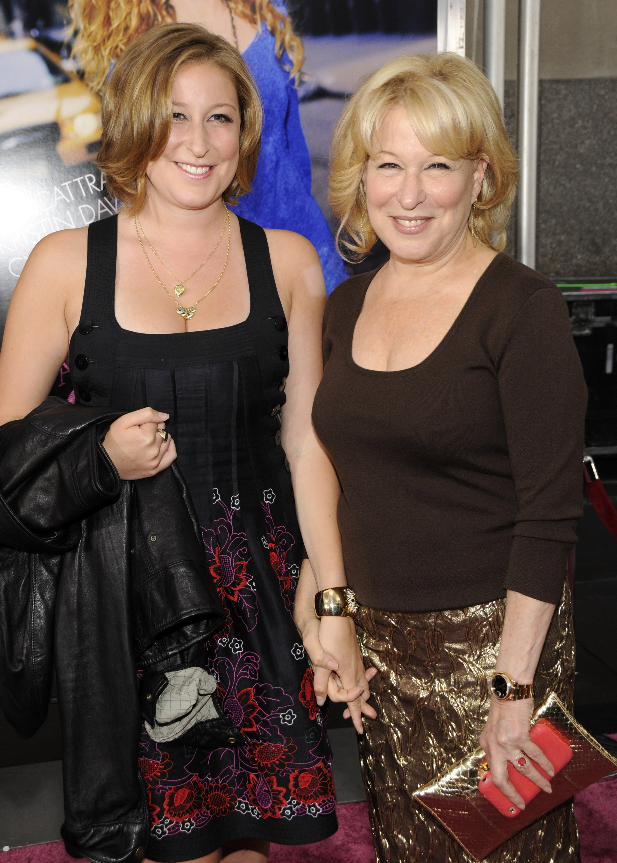 Sophie von Haselberg und Mutter Bette Midler besuchen die Premiere von "Sex and the City": The Movie" am 27. Mai 2008 in New York City | Quelle: Getty Images
