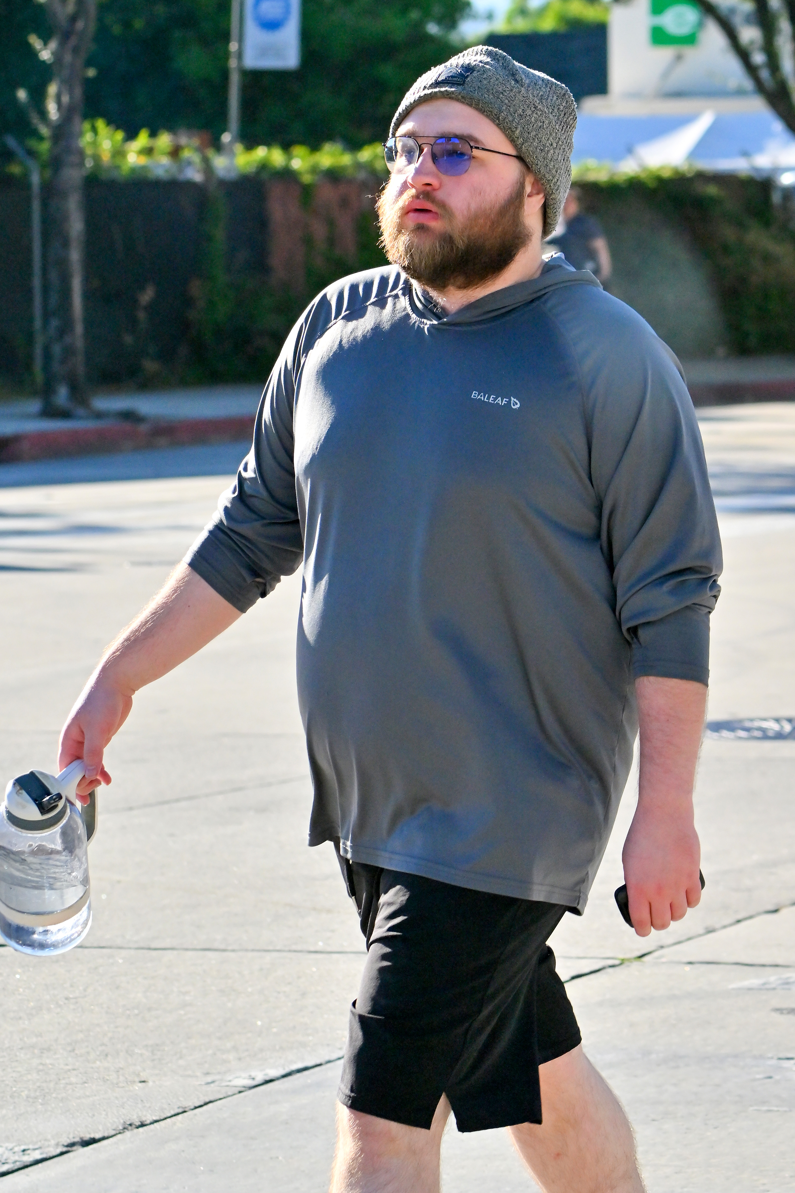 Angus T. Jones, aufgenommen am 29. August 2023 in Sherman Oaks, Kalifornien. | Quelle: Getty Images