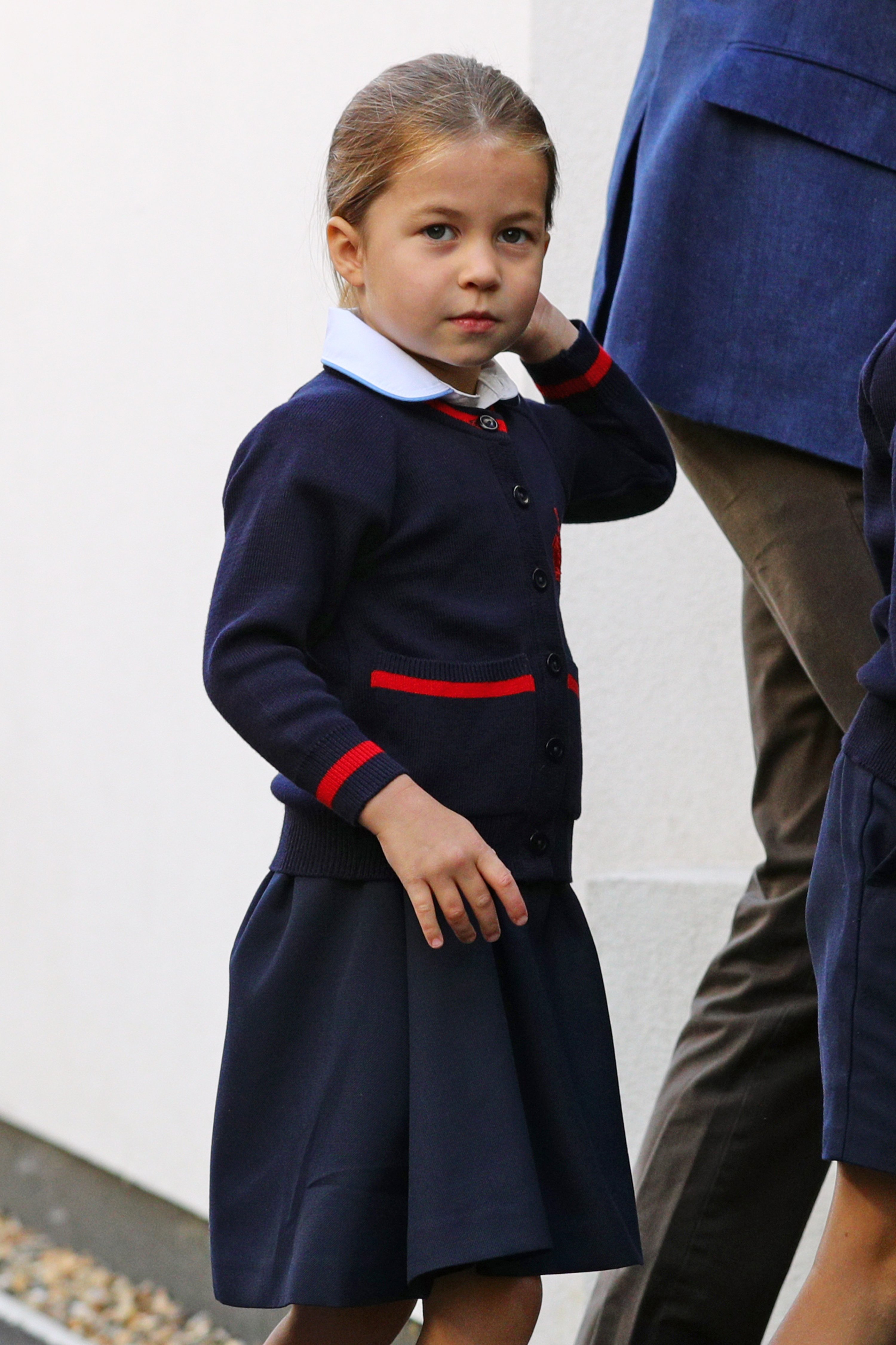 Prinzessin Charlotte bei der Ankunft zu ihrem ersten Schultag in Thomas's Battersea in London am 5. September 2019 in London, England. | Quelle: Getty Images