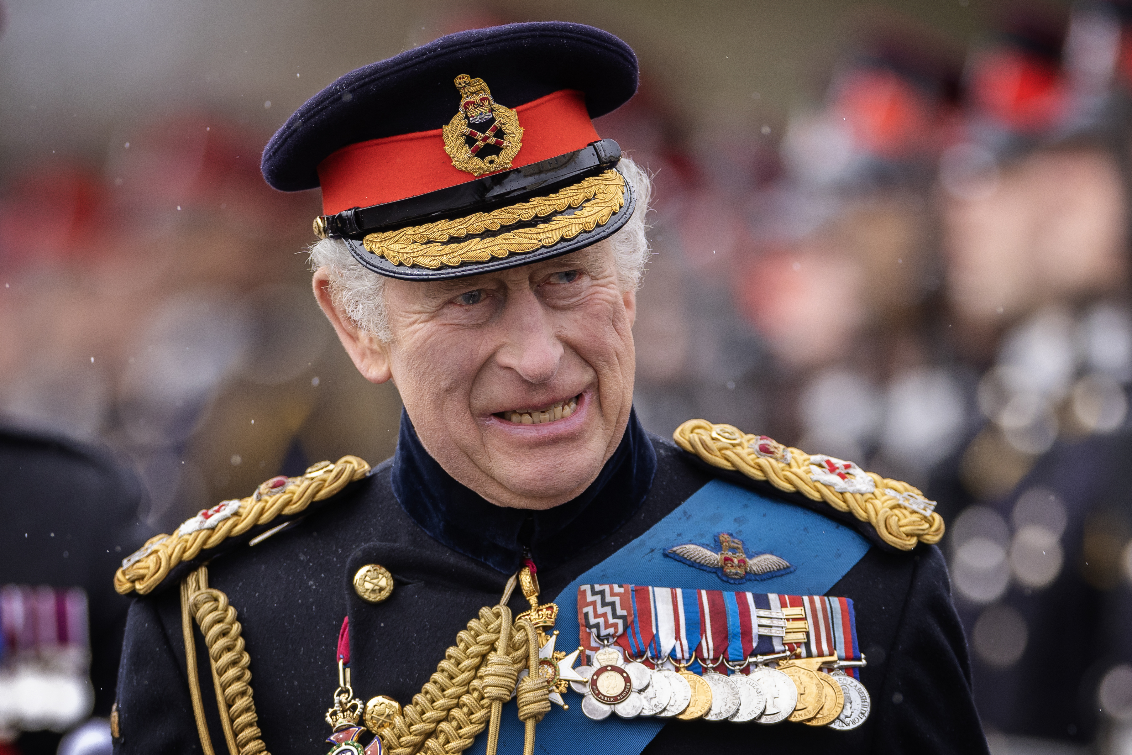 König Charles III. in der Royal Military Academy Sandhurst am 14. April 2023 | Quelle: Getty Images