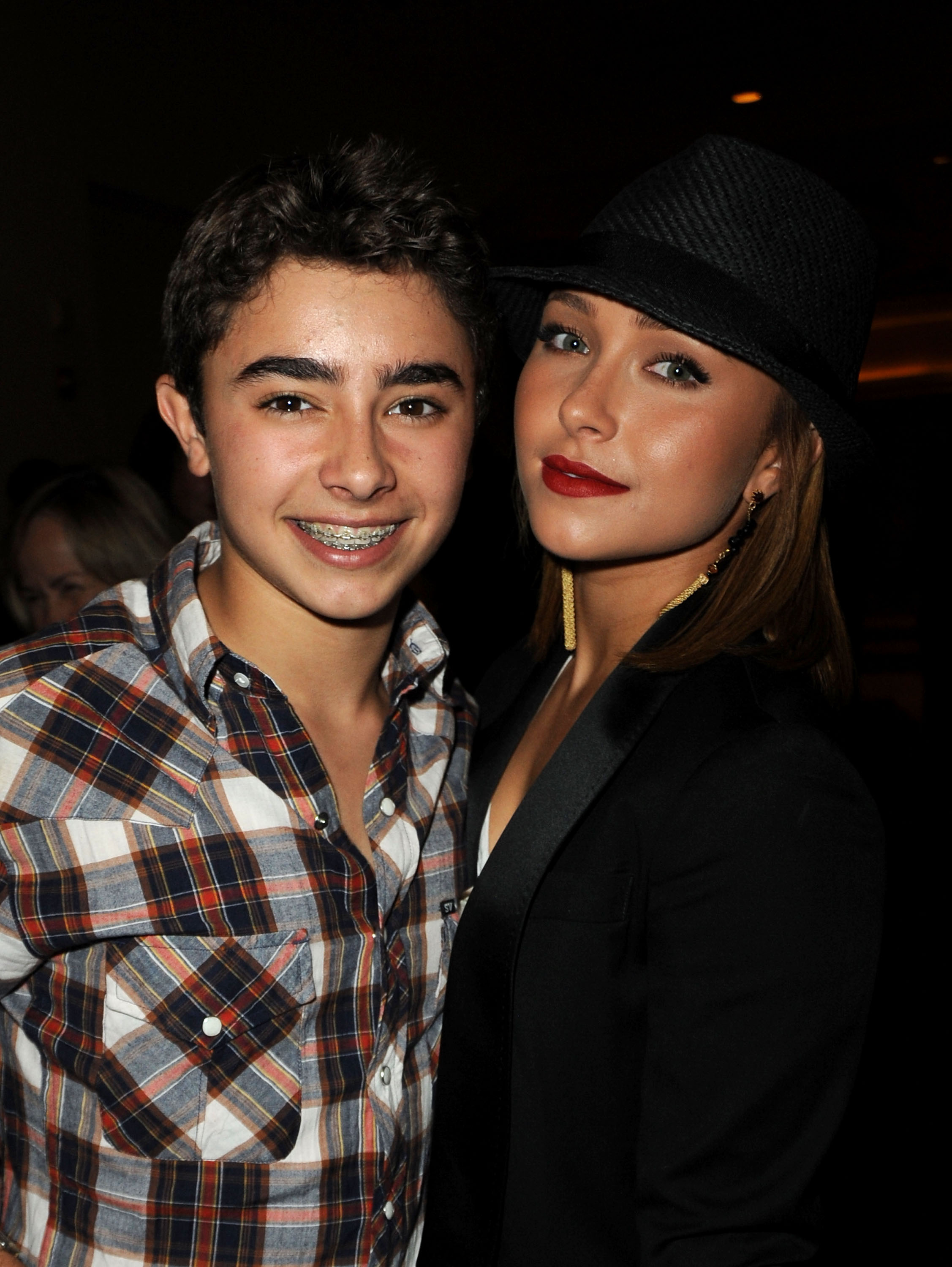 Hayden und Jansen Panettiere traten gemeinsam bei der Premiere in Los Angeles von „The Perfect Game“ in 2010, years before his unexpected death at 28. Hayden later spoke about how deeply the loss of her younger brother affected her. | Quelle: Getty Images