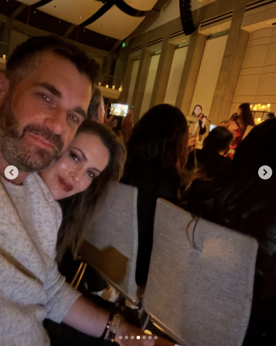 David Bugliari und Alyssa Milano auf einem Foto vom 20. Dezember 2024 | Quelle: Instagram/milano_alyssa