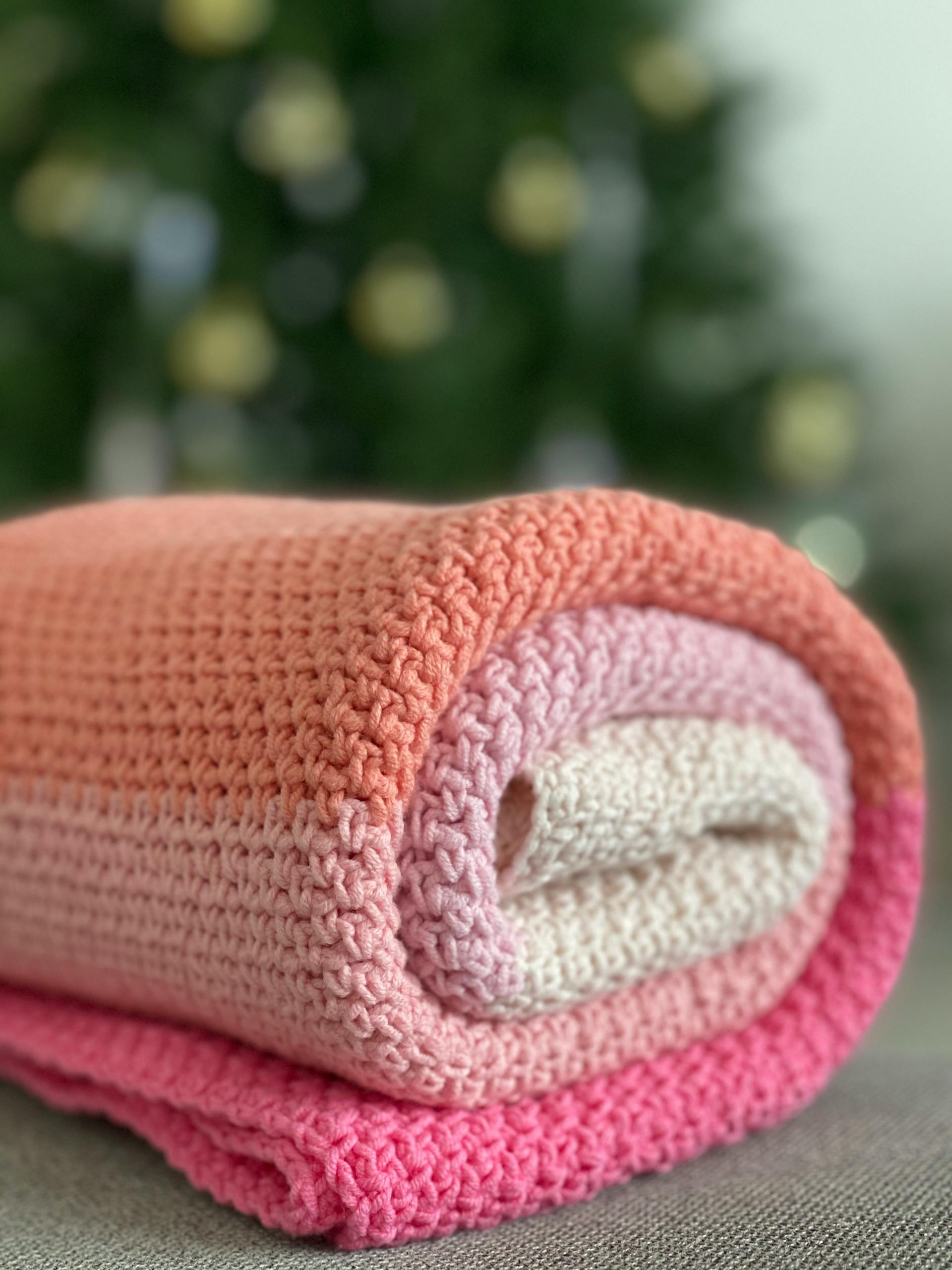 Eine gehäkelte Decke | Quelle: Pexels