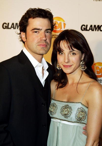 Lisa Sheridan und Ron Livingstone, Entertainment Tonight Emmy Party, 2003 | Quelle: Getty Images